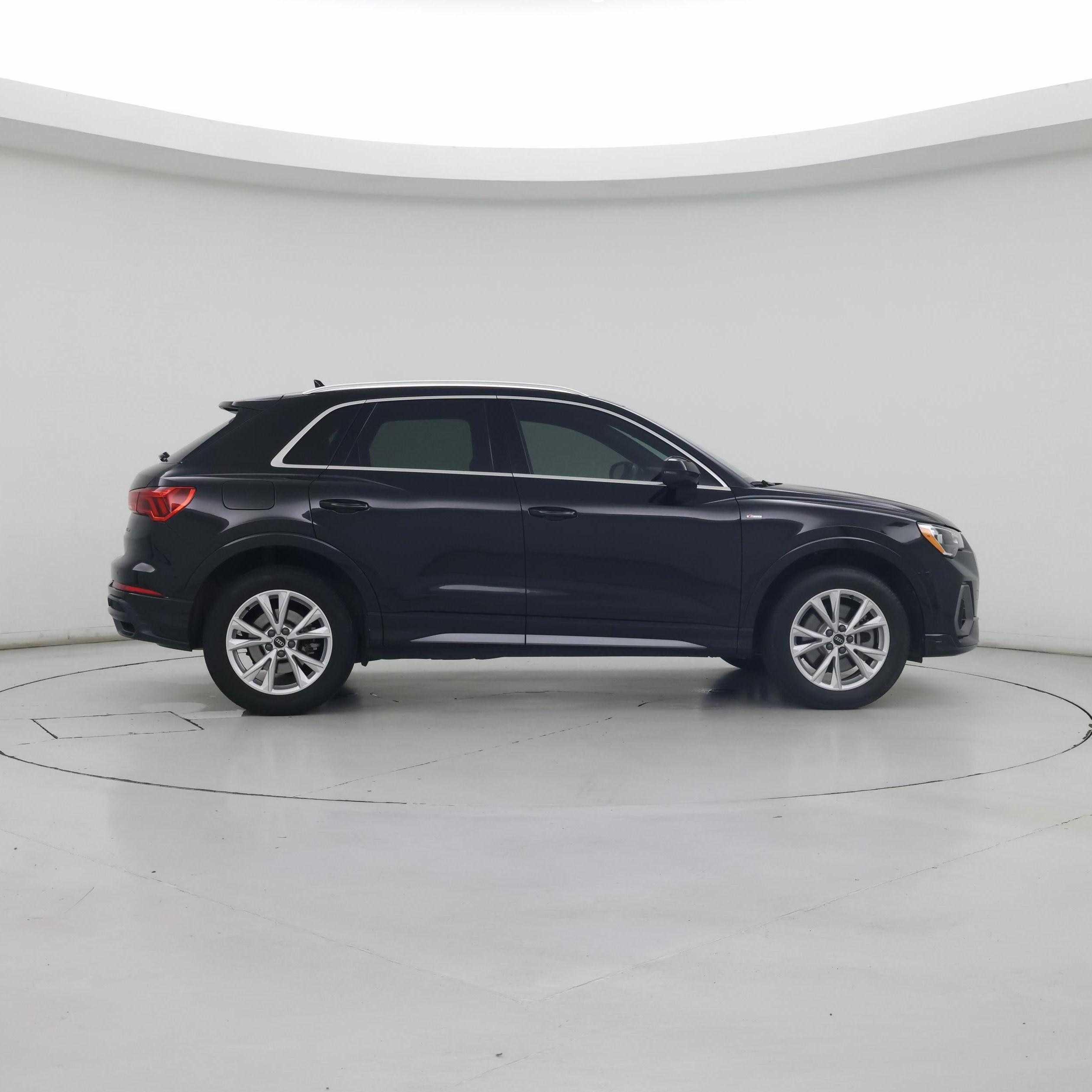 Thumbnail: 2021 Audi Q3 - 7