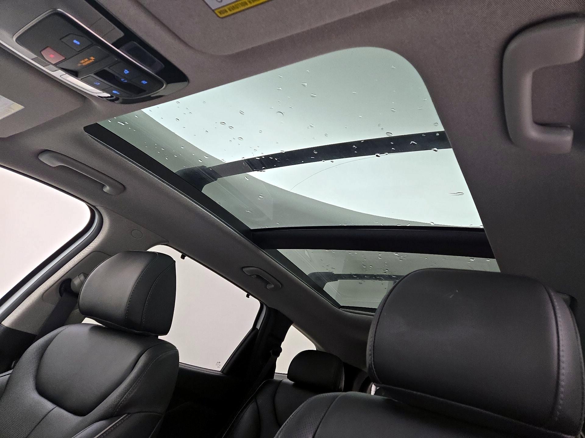 Thumbnail: 2022 Hyundai Santa Fe - 20