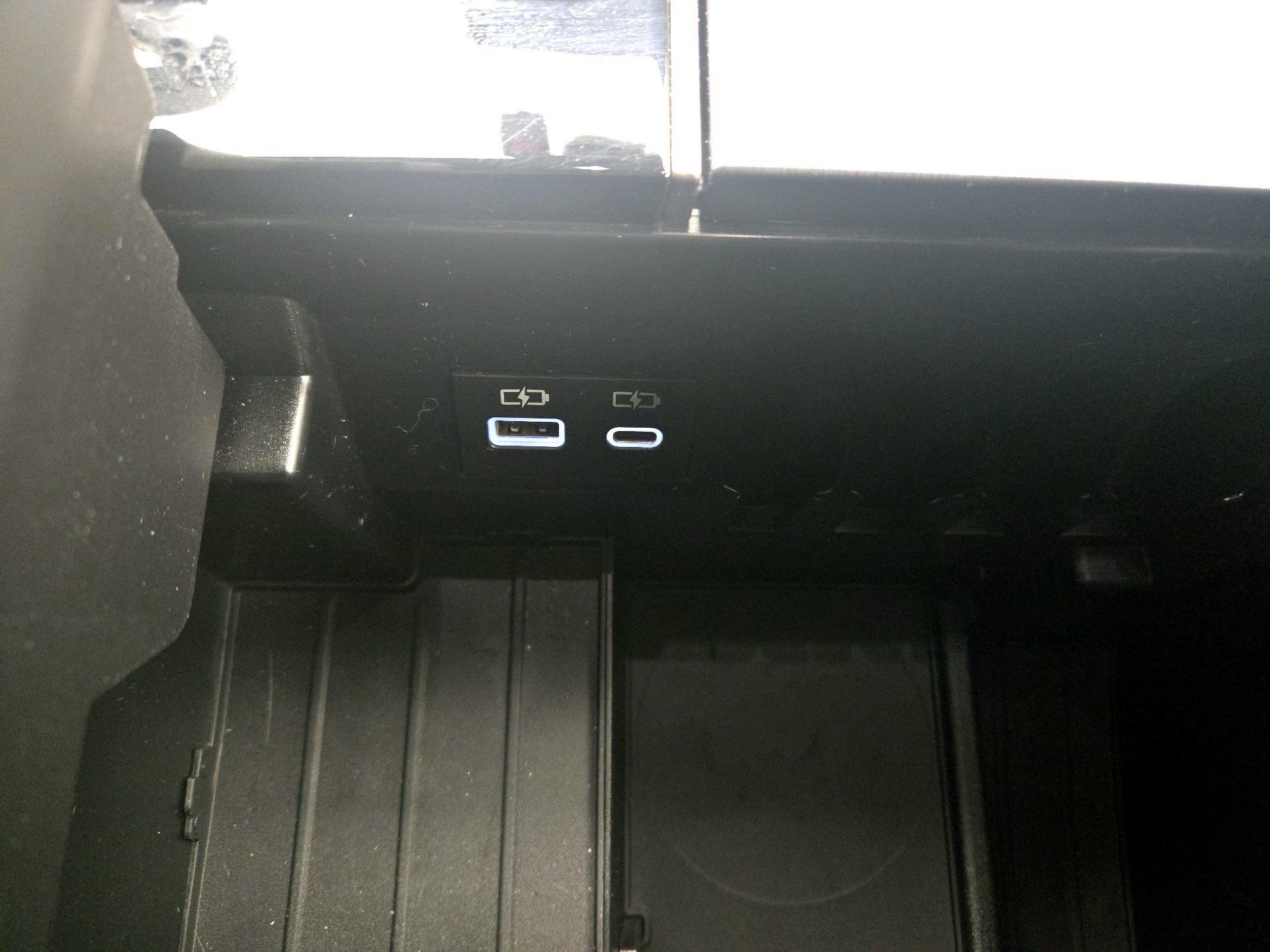 Thumbnail: 2026 Toyota Tundra - 19