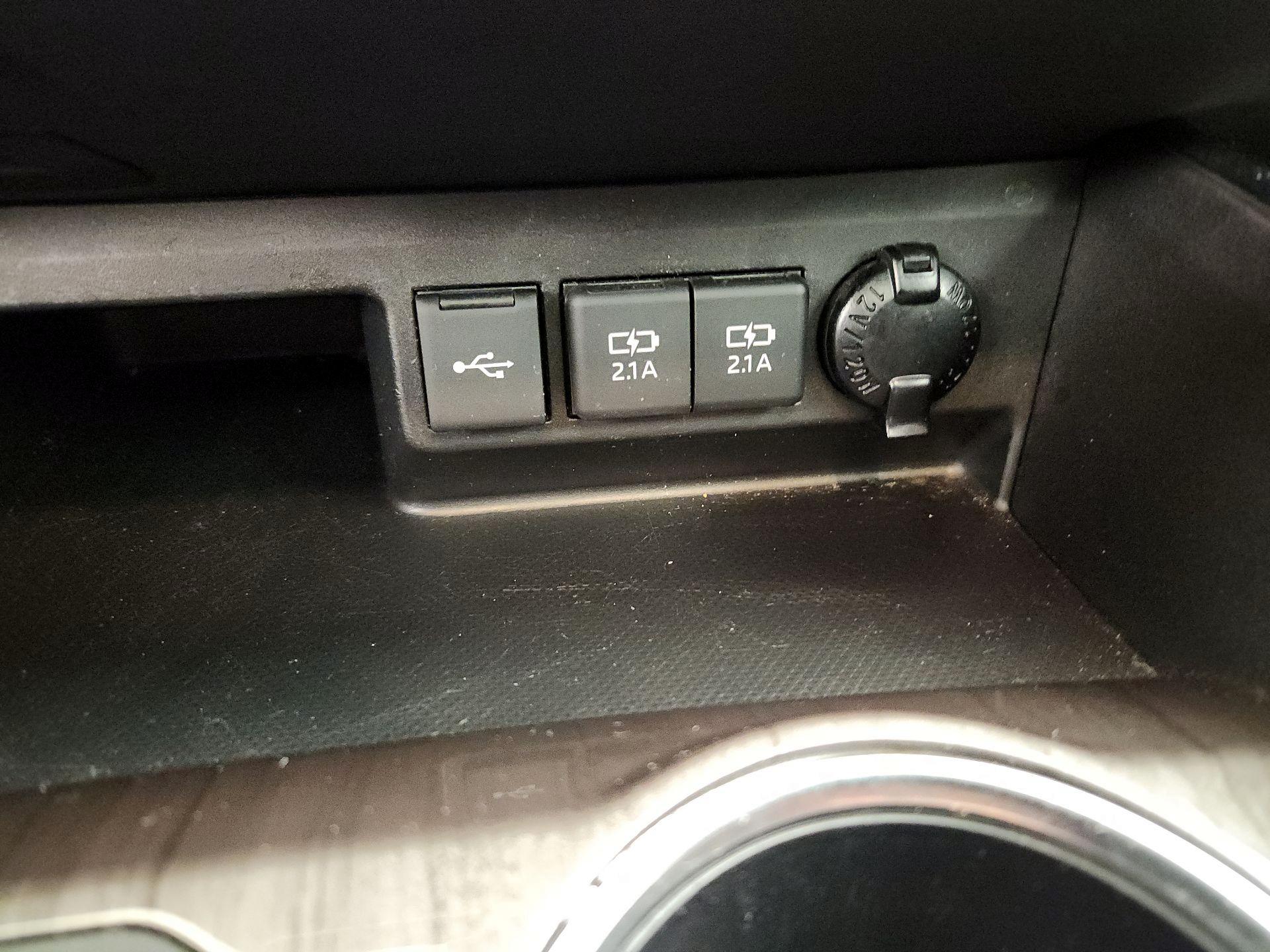 Thumbnail: 2021 Toyota Highlander - 19