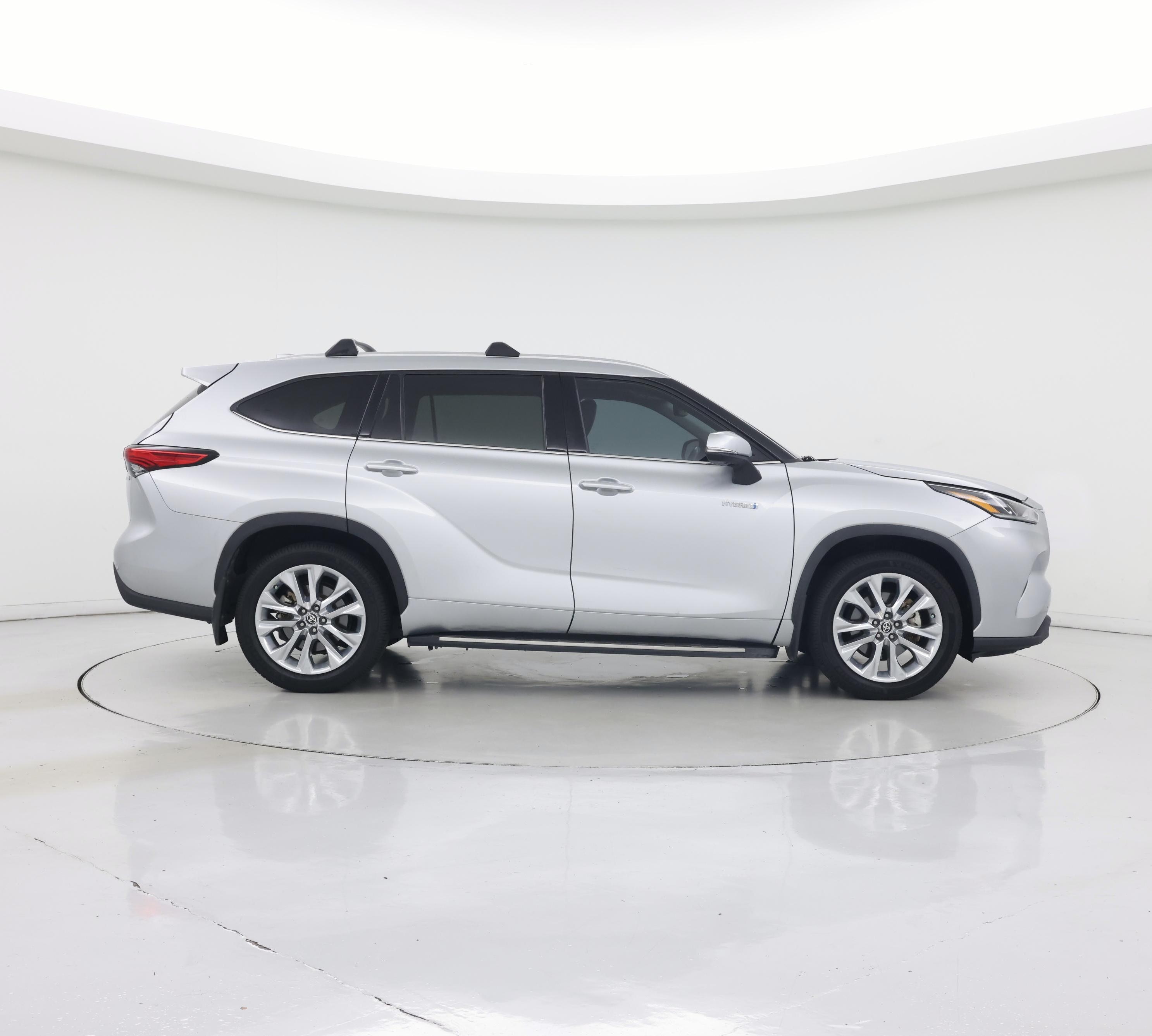 Thumbnail: 2021 Toyota Highlander - 7