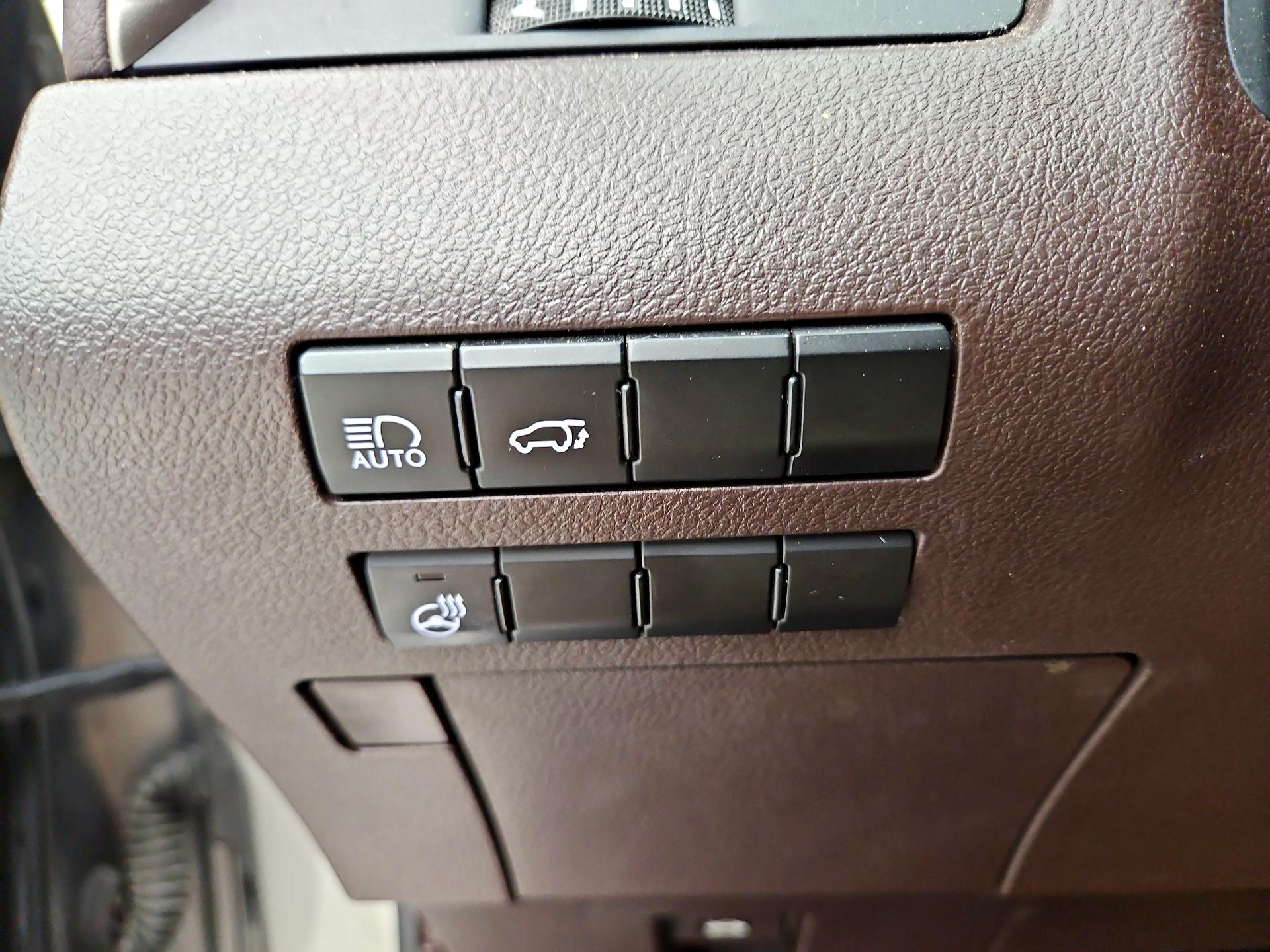 Thumbnail: 2017 Lexus RX - 13