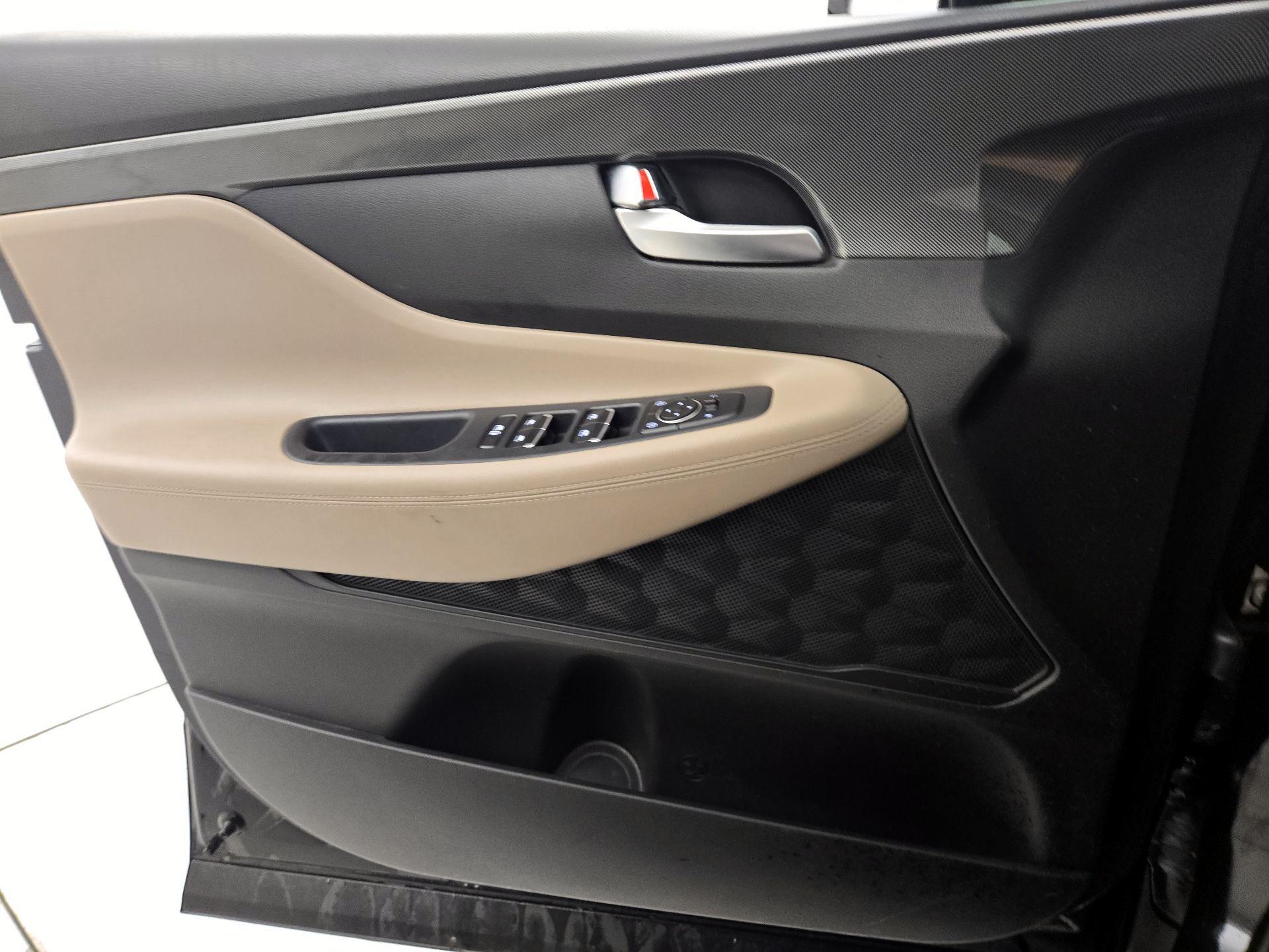 Thumbnail: 2023 Hyundai Santa Fe - 12