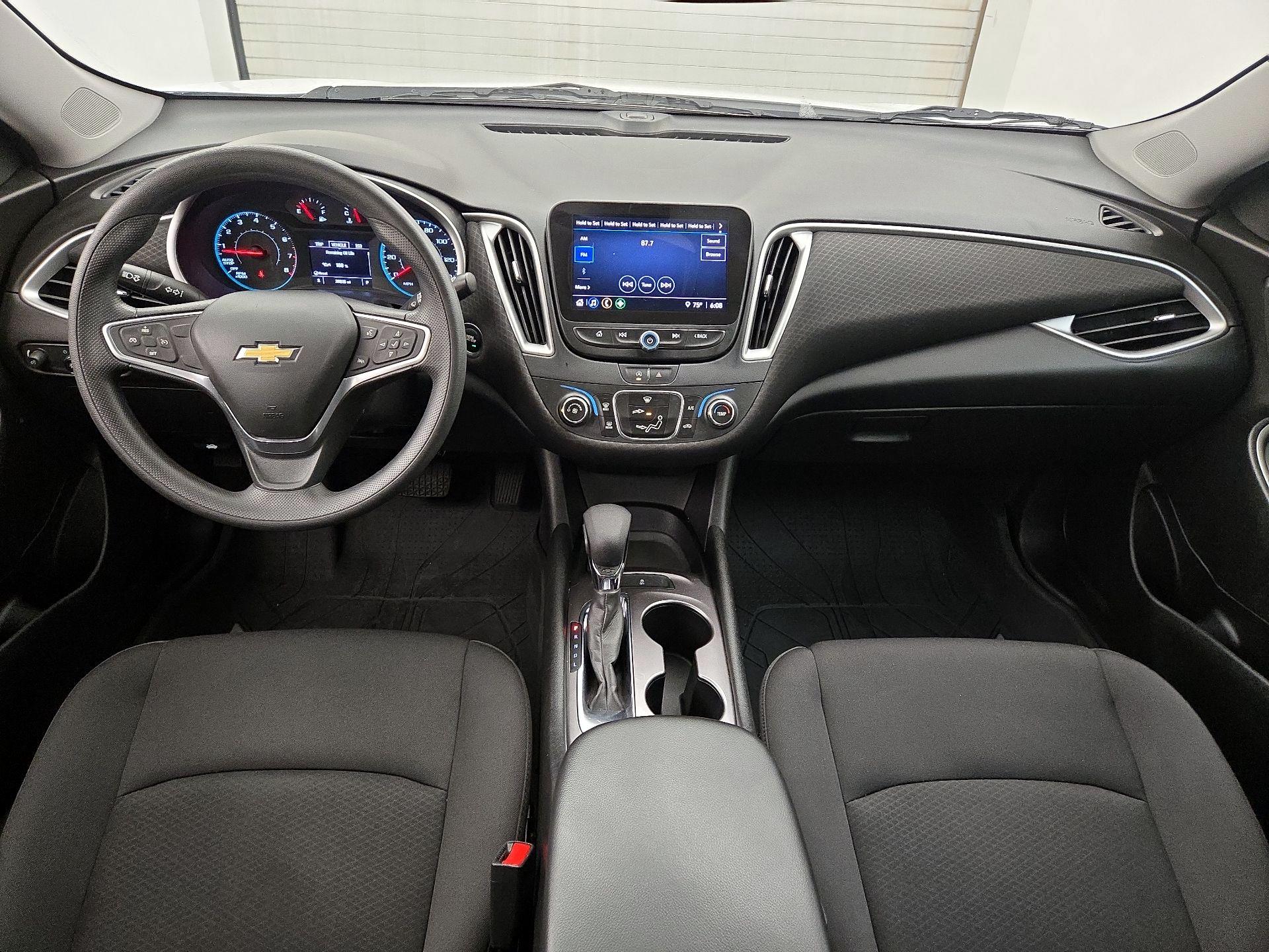 Thumbnail: 2022 Chevrolet Malibu - 9