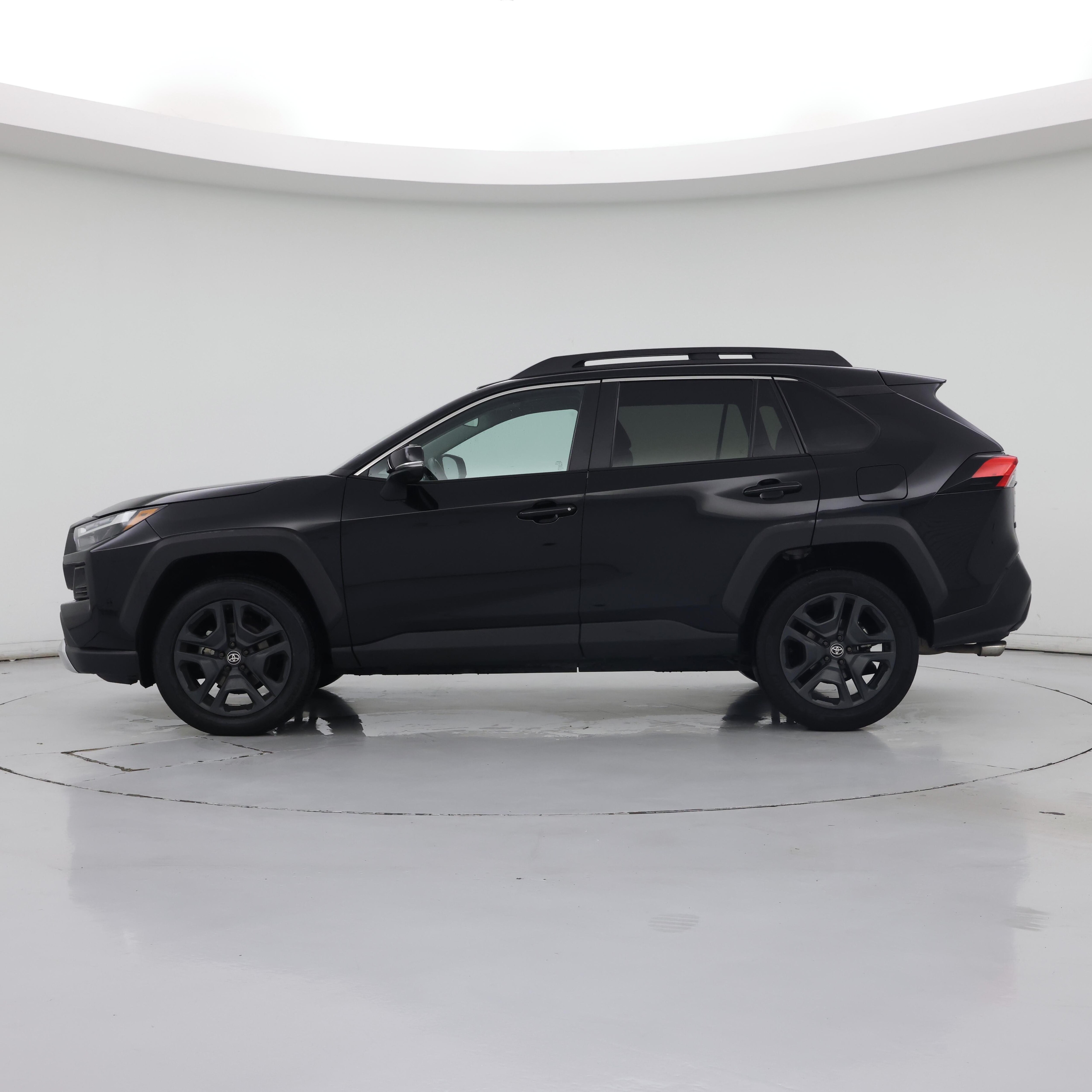 Thumbnail: 2024 Toyota RAV4 - 3