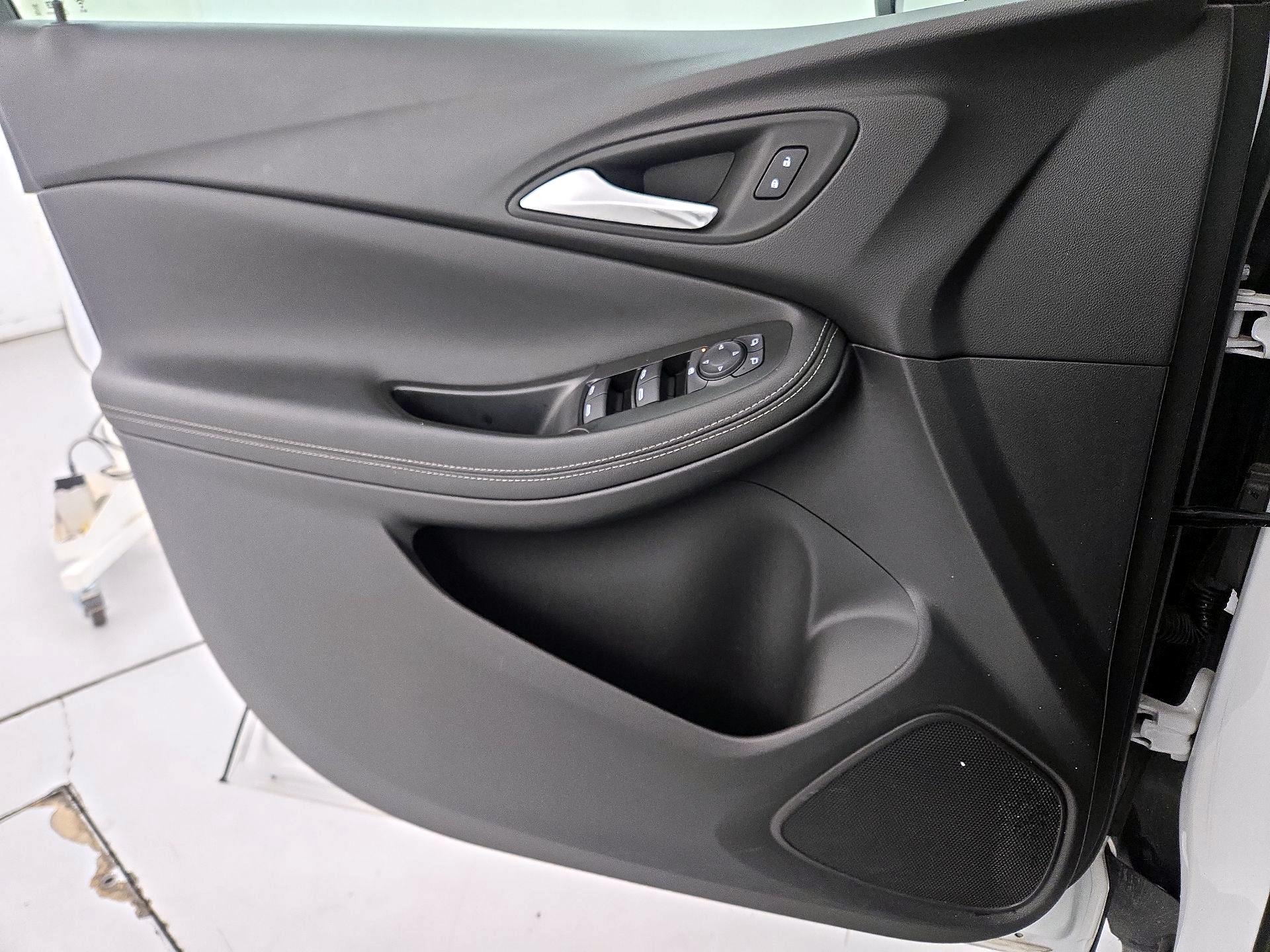 Thumbnail: 2025 Buick Encore GX - 12