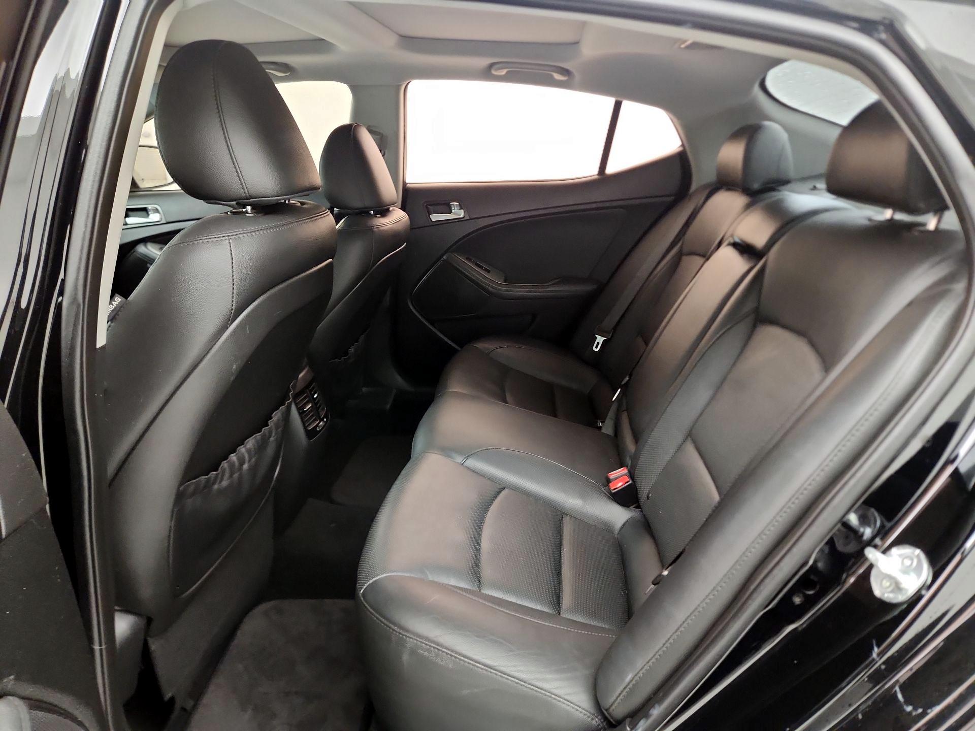 Thumbnail: 2015 Kia Optima - 18