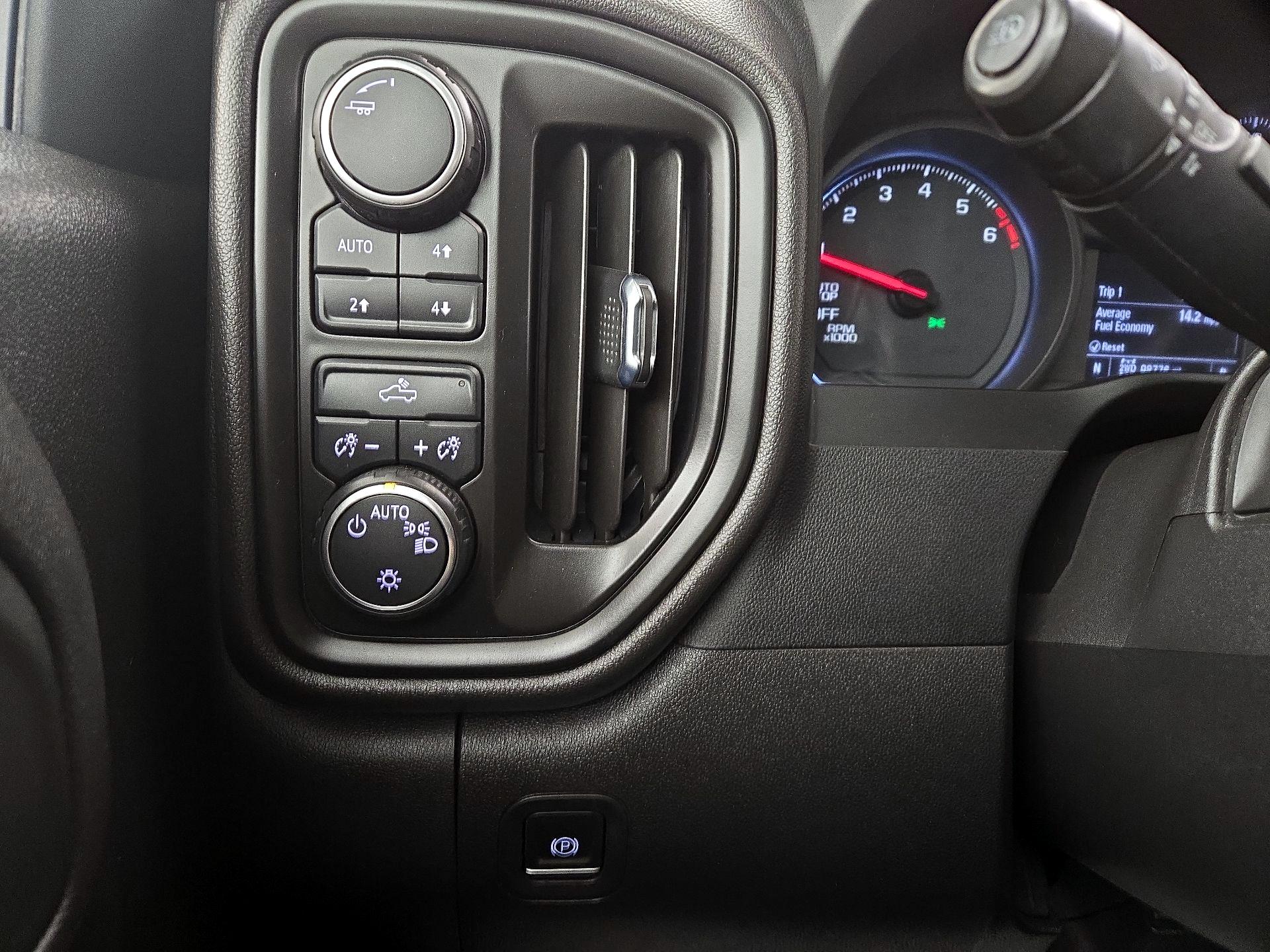 Thumbnail: 2023 Chevrolet Silverado 1500 - 13