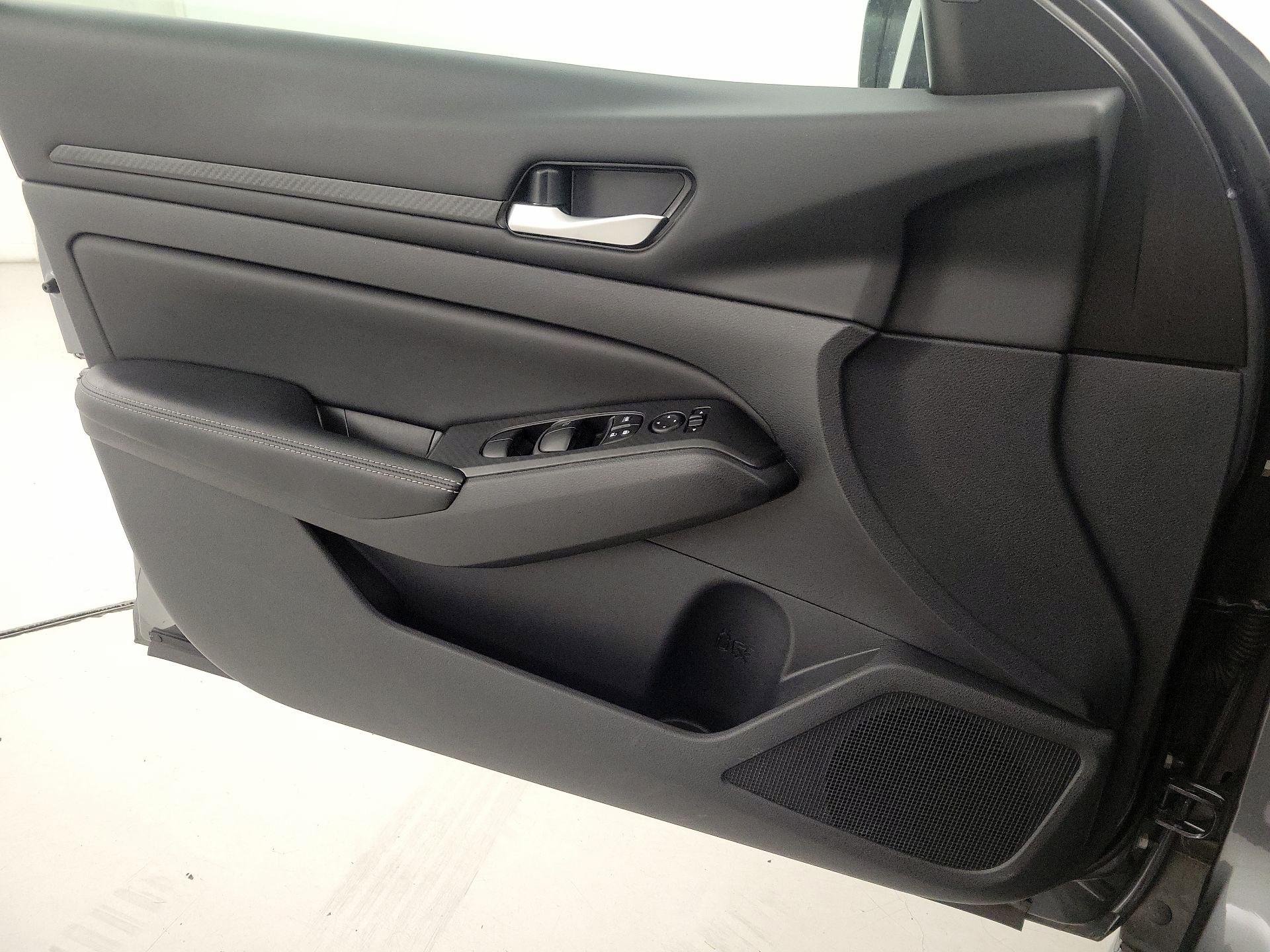 Thumbnail: 2025 Nissan Altima - 12