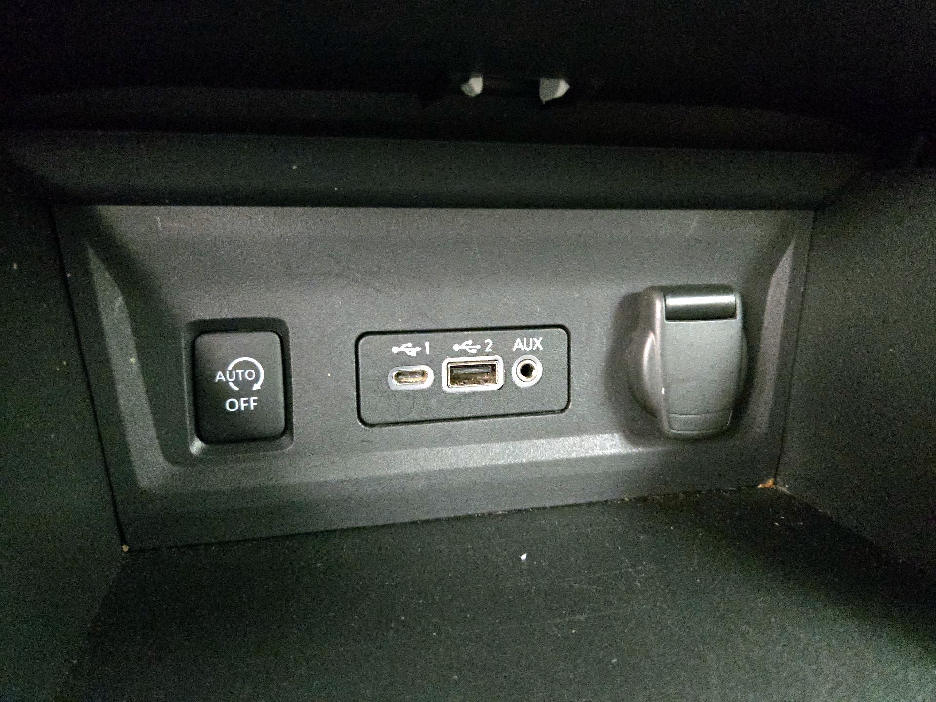 Thumbnail: 2024 Nissan Sentra - 18