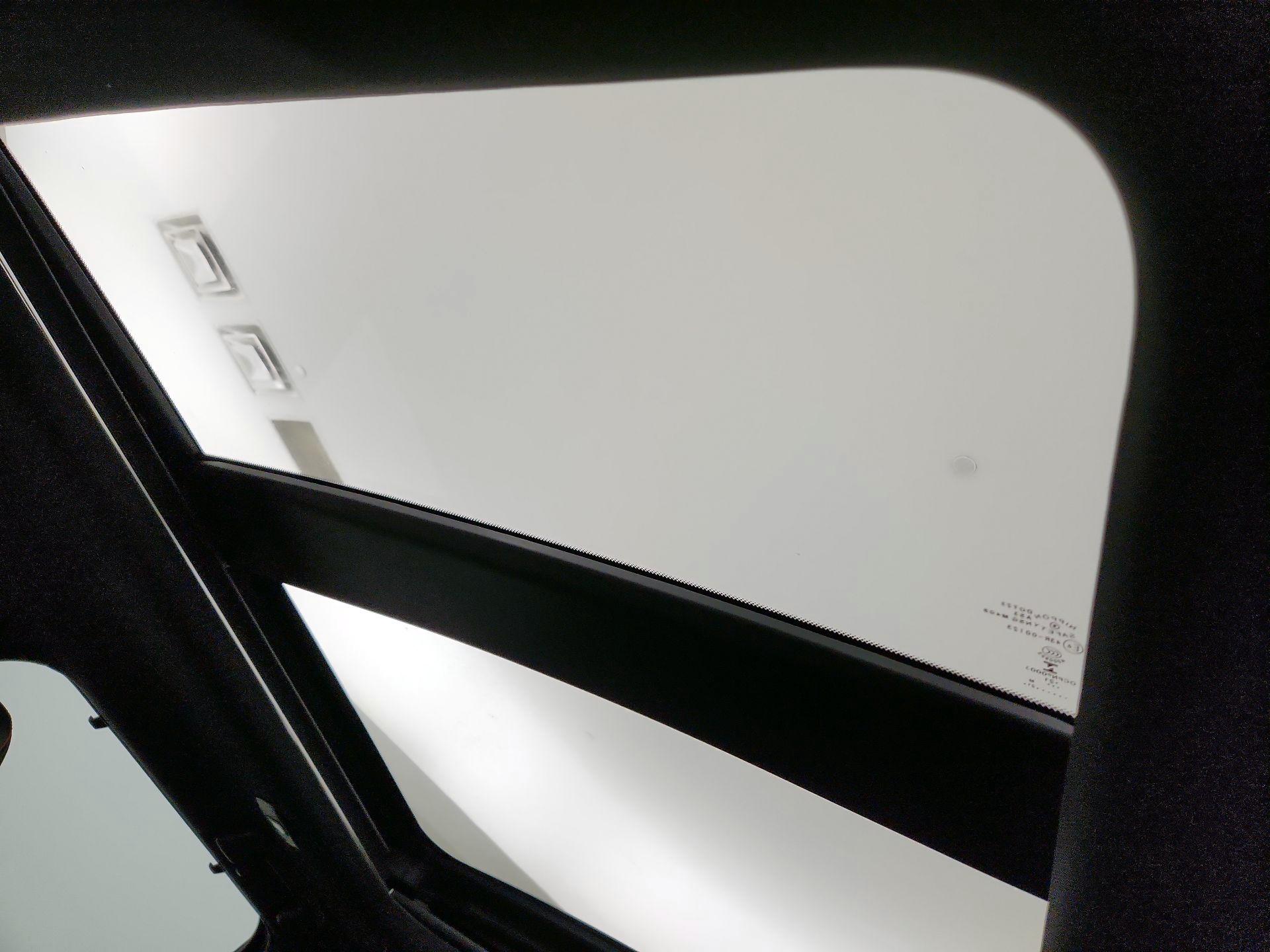 Thumbnail: 2022 Mitsubishi Outlander - 20