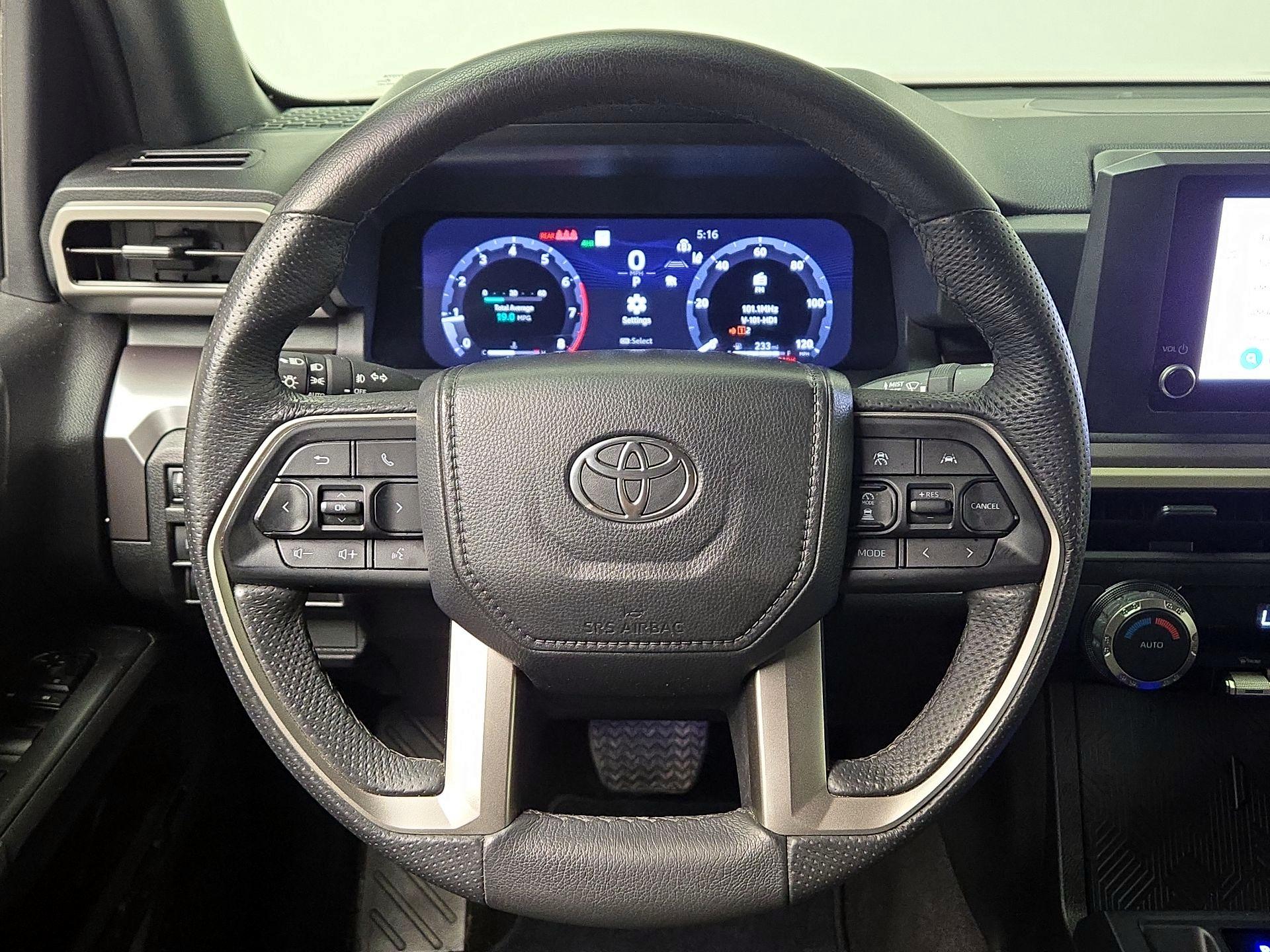 Thumbnail: 2025 Toyota Tacoma - 10