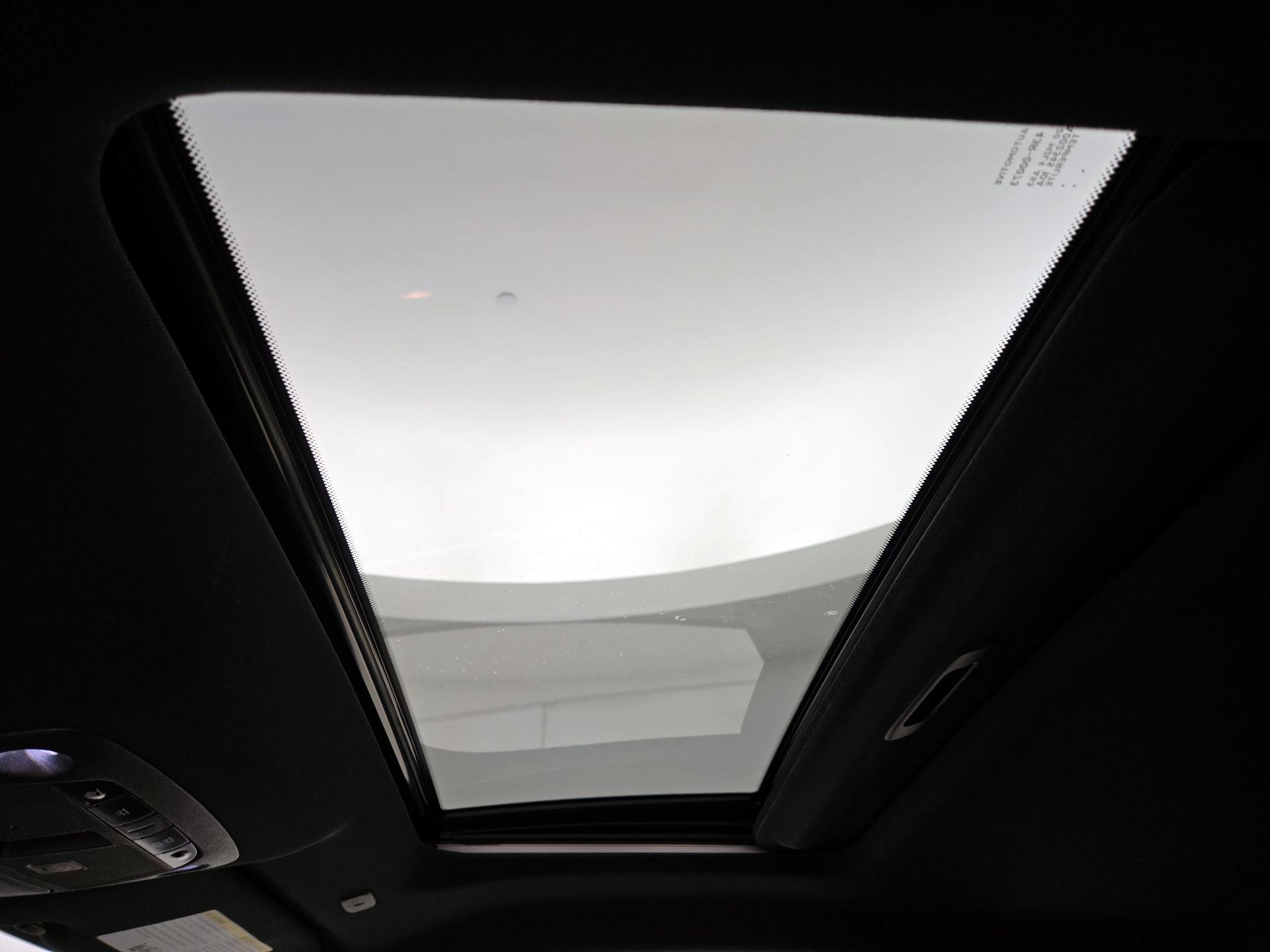 Thumbnail: 2019 INFINITI Q60 - 20