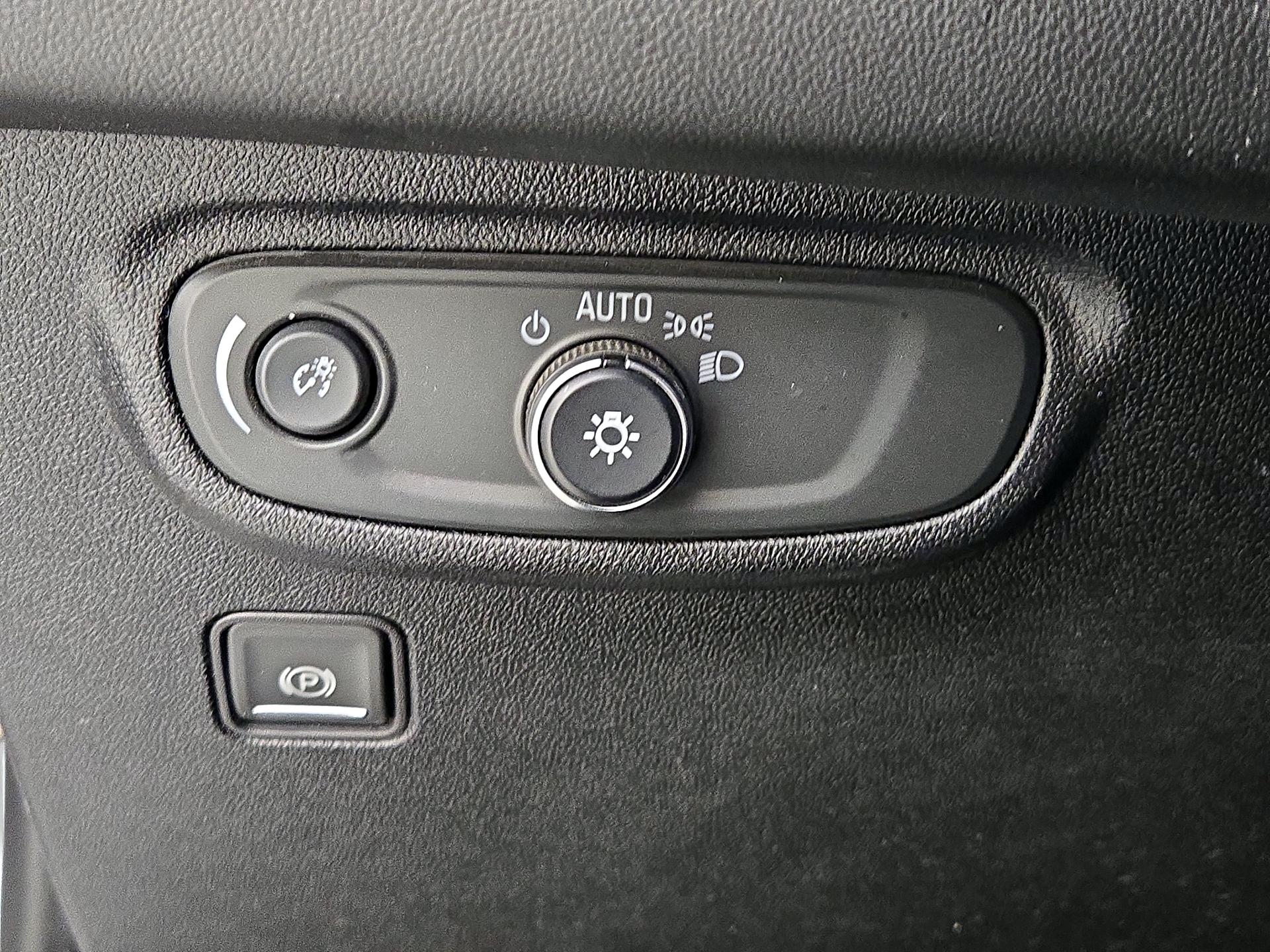 Thumbnail: 2018 GMC Terrain - 13