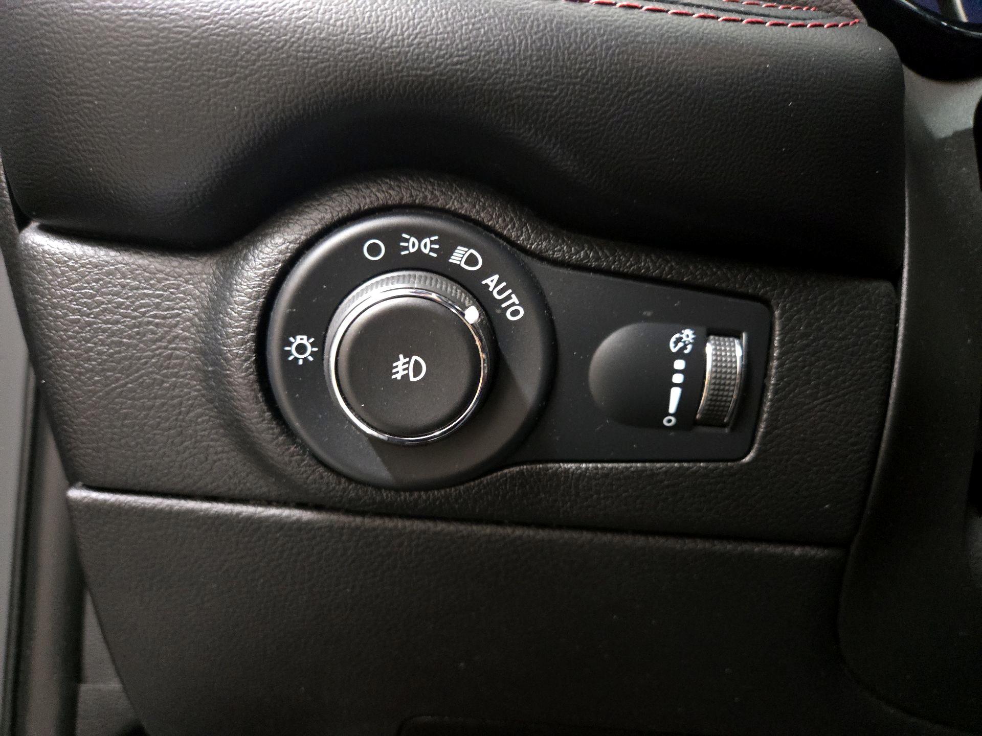 Thumbnail: 2021 Dodge Durango - 13