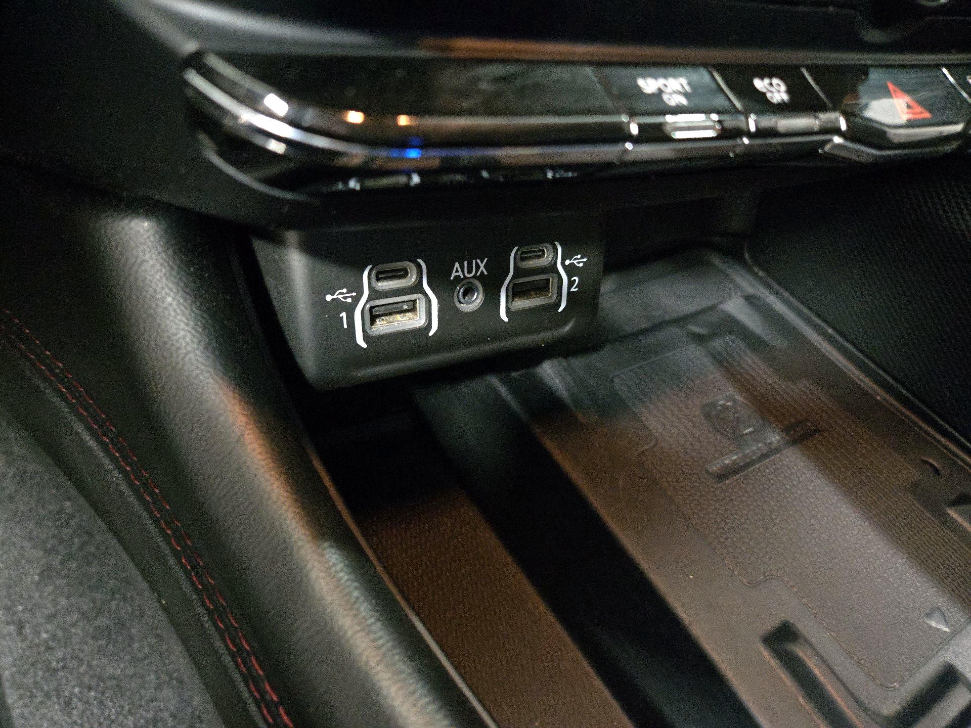 Thumbnail: 2021 Dodge Durango - 19