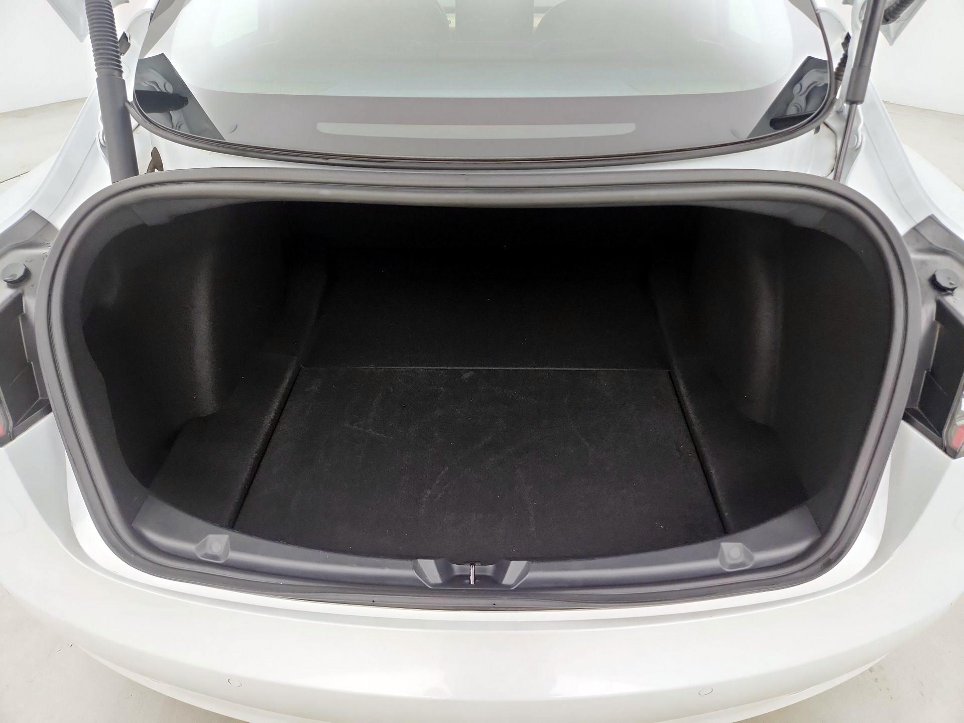 Thumbnail: 2022 Tesla Model 3 - 20