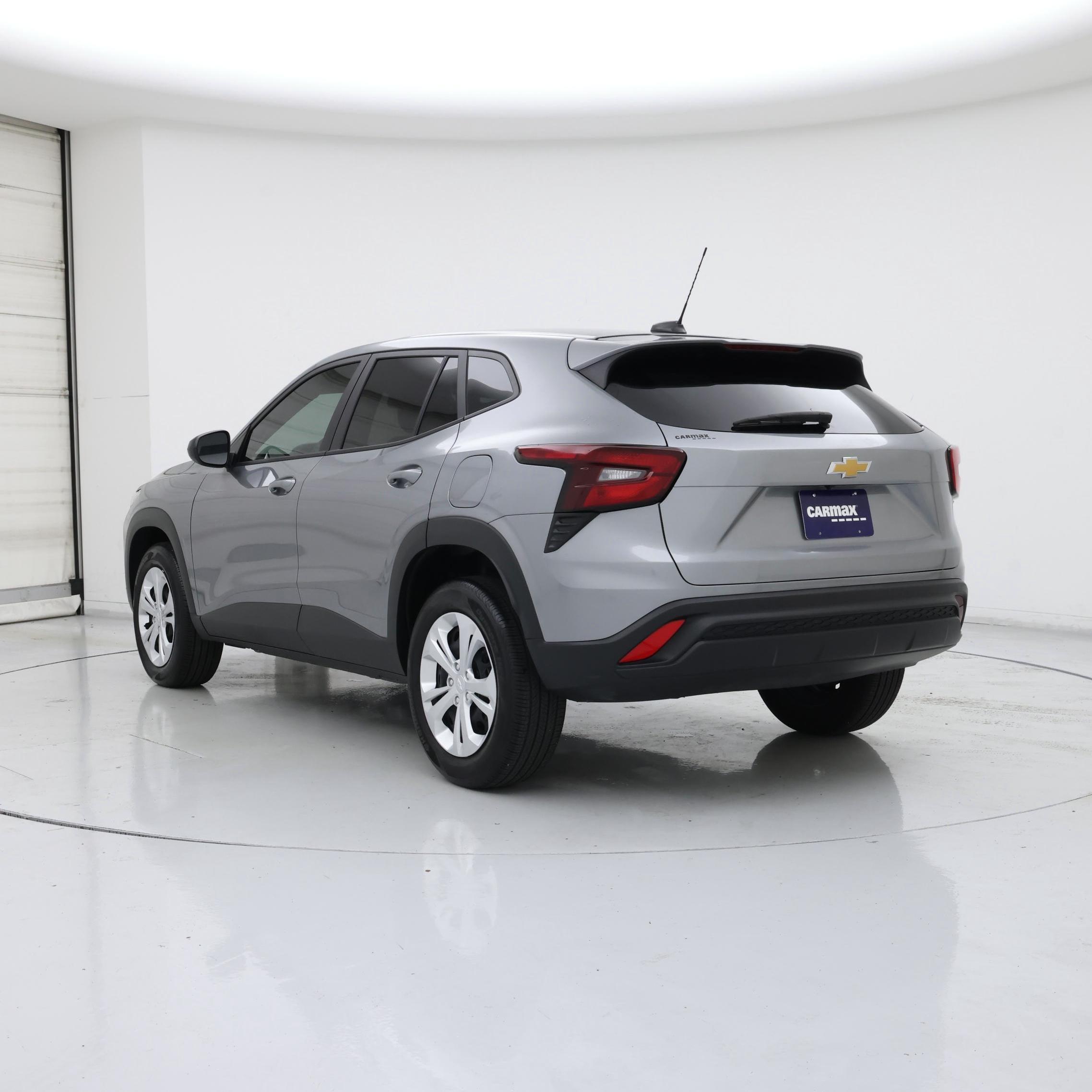 Thumbnail: 2025 Chevrolet Trax - 2