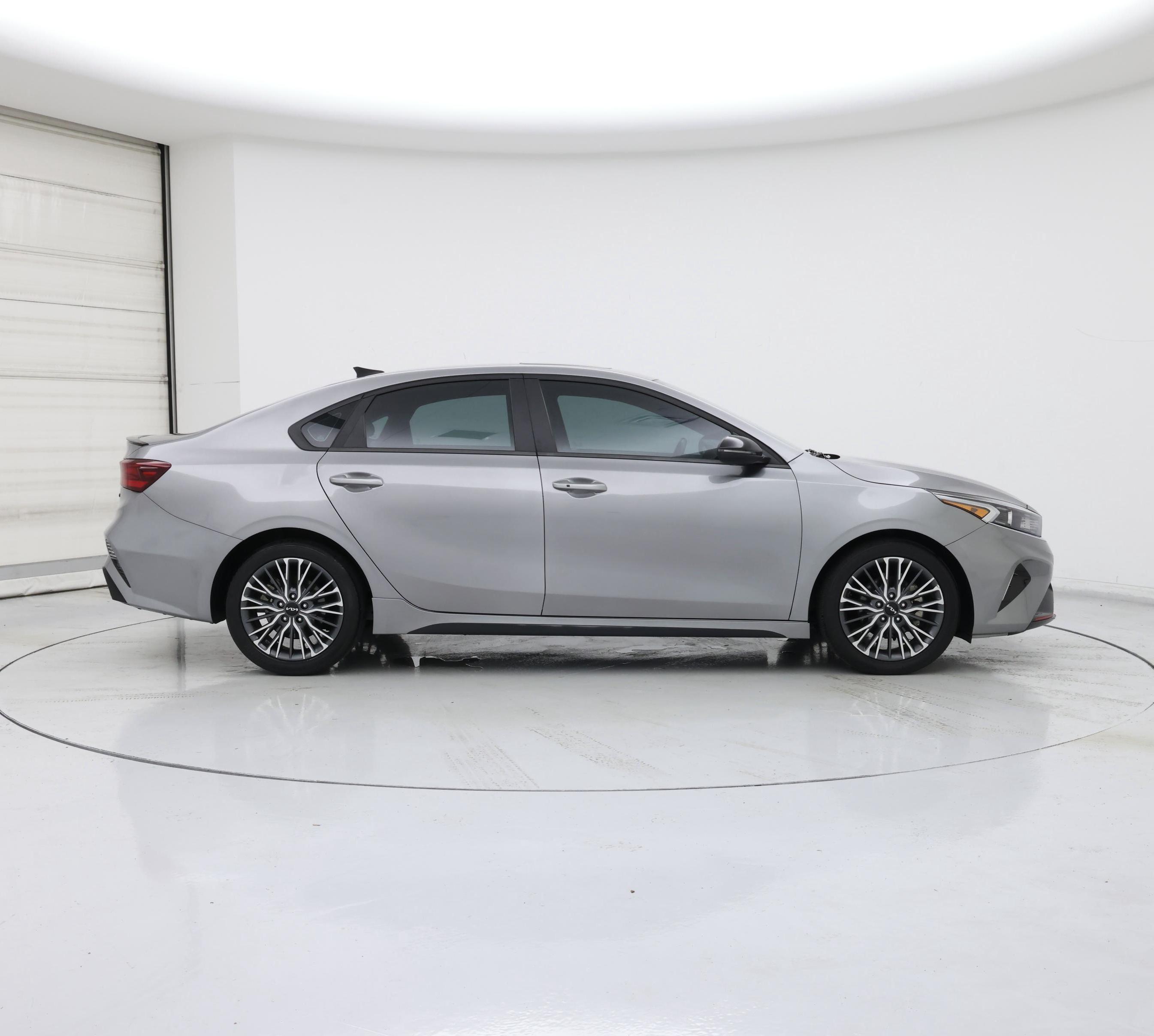 Thumbnail: 2024 Kia Forte - 7