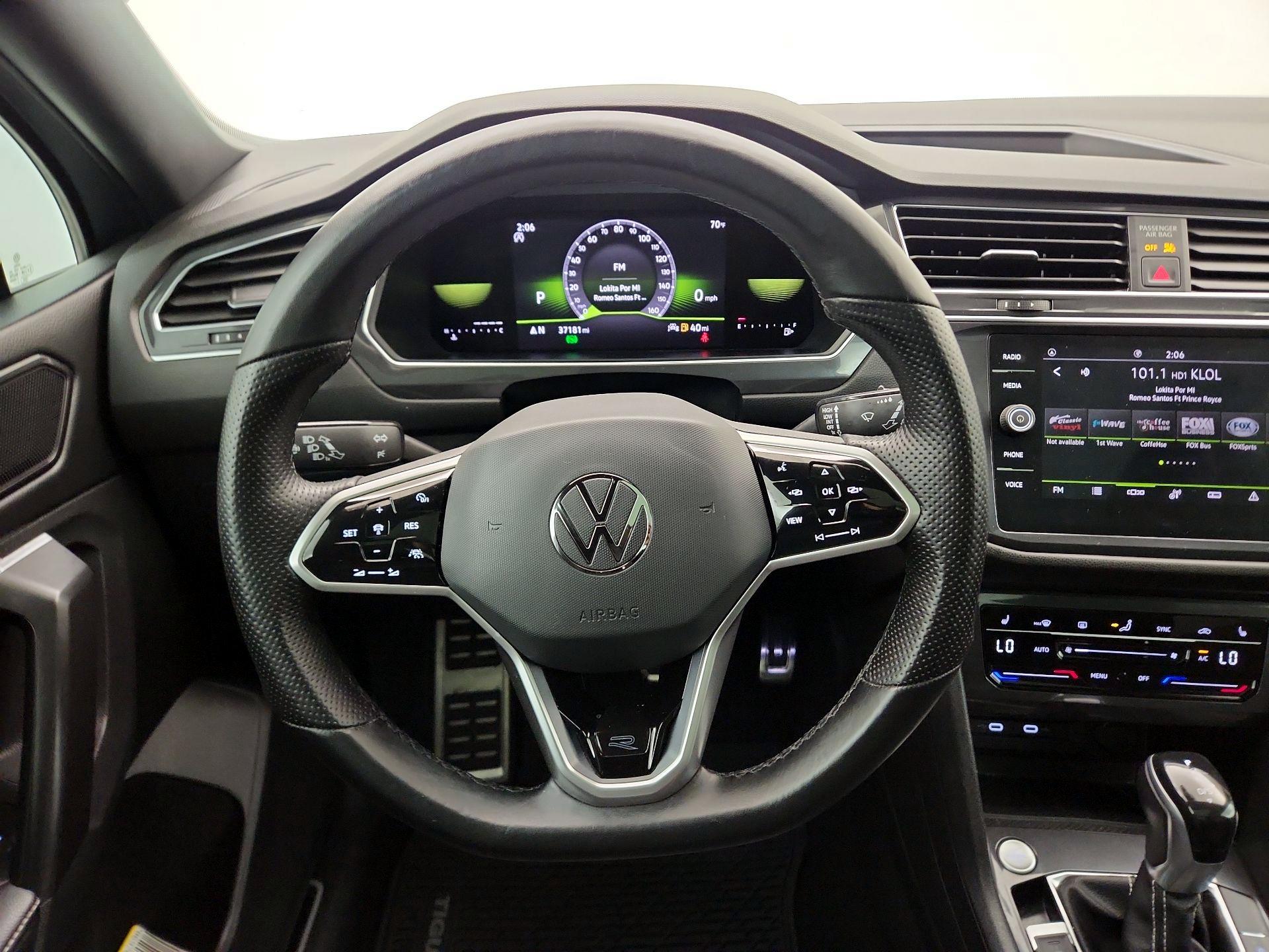 Thumbnail: 2023 Volkswagen Tiguan - 10