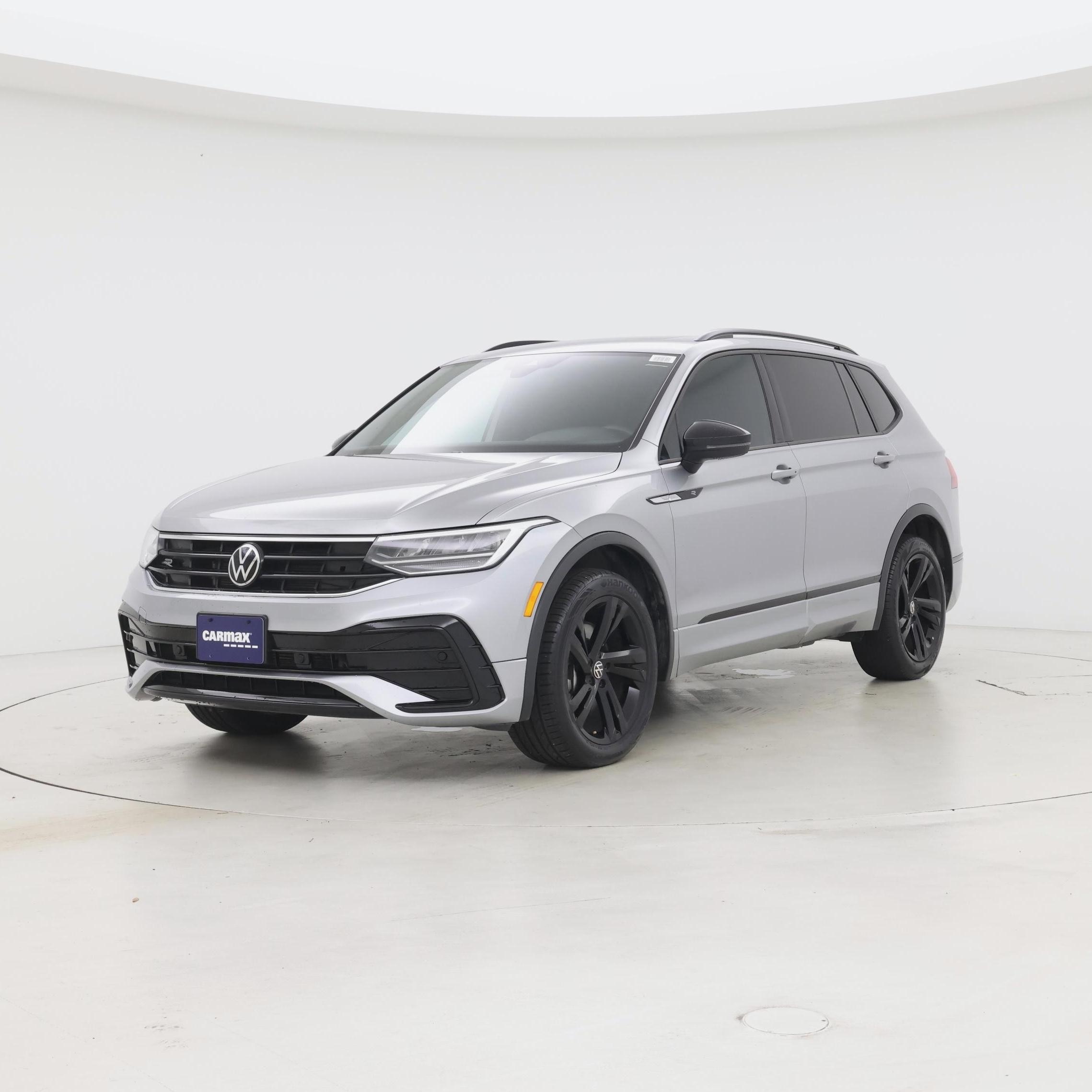 Thumbnail: 2023 Volkswagen Tiguan - 4