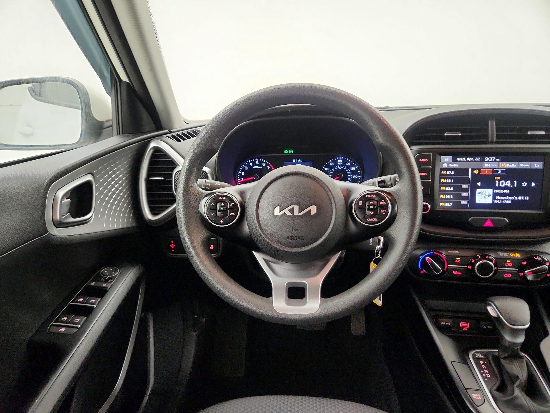 Thumbnail: 2022 Kia Soul - 10
