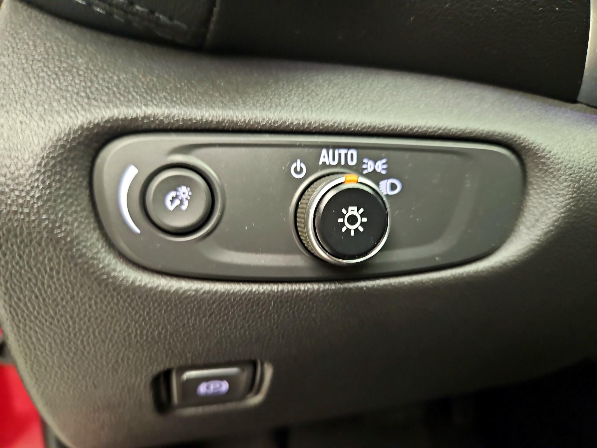 Thumbnail: 2021 Chevrolet Blazer - 13