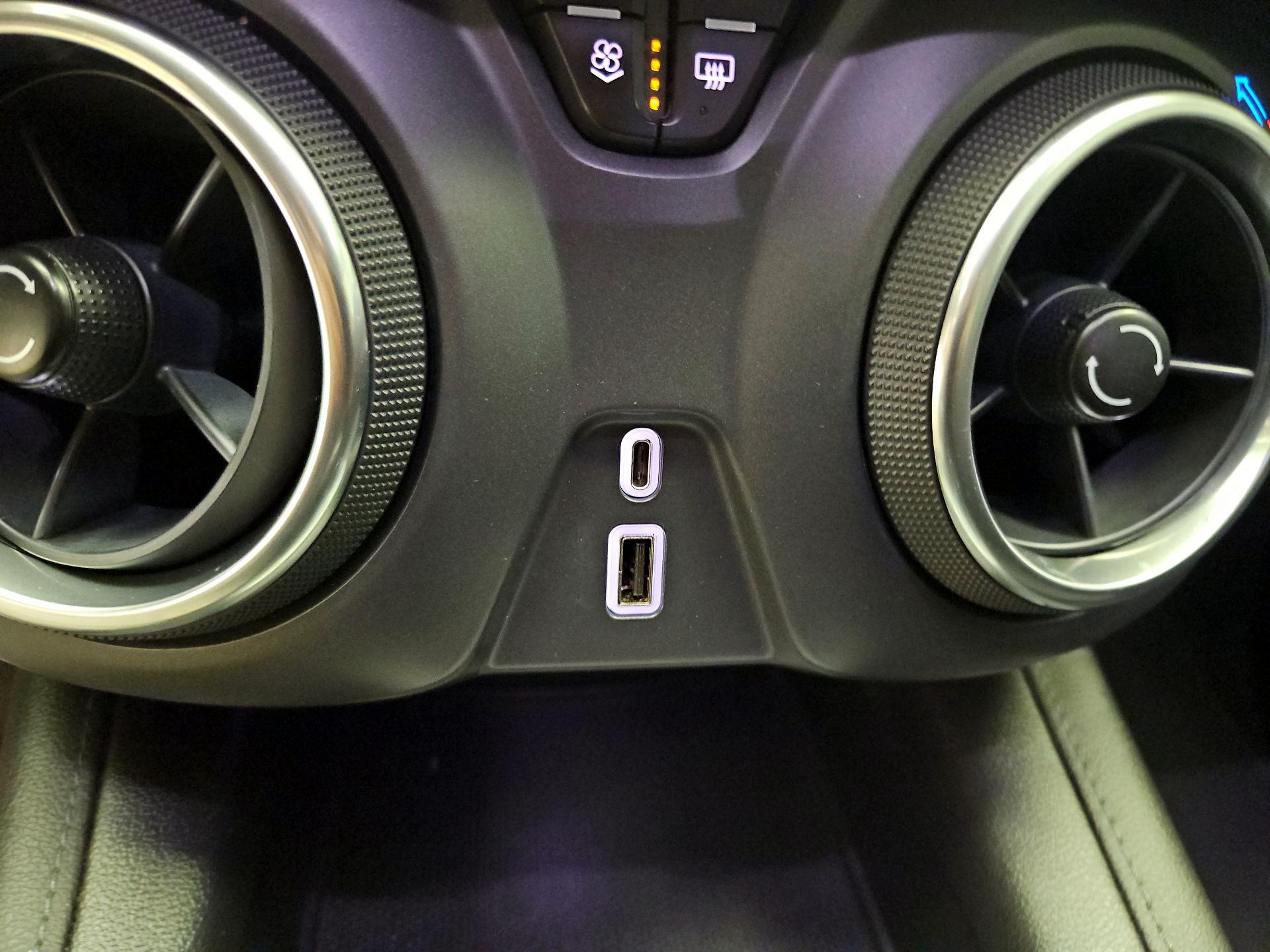 Thumbnail: 2021 Chevrolet Blazer - 18