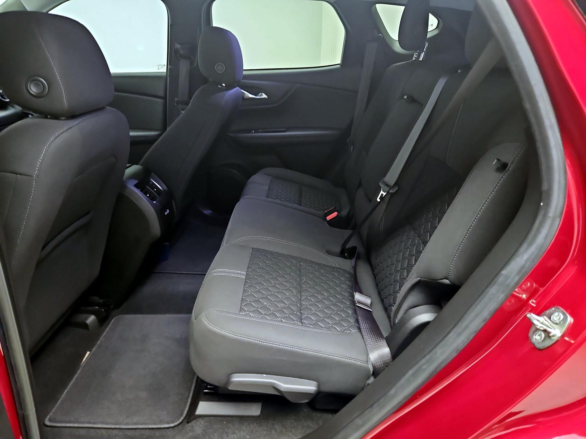 Thumbnail: 2021 Chevrolet Blazer - 19