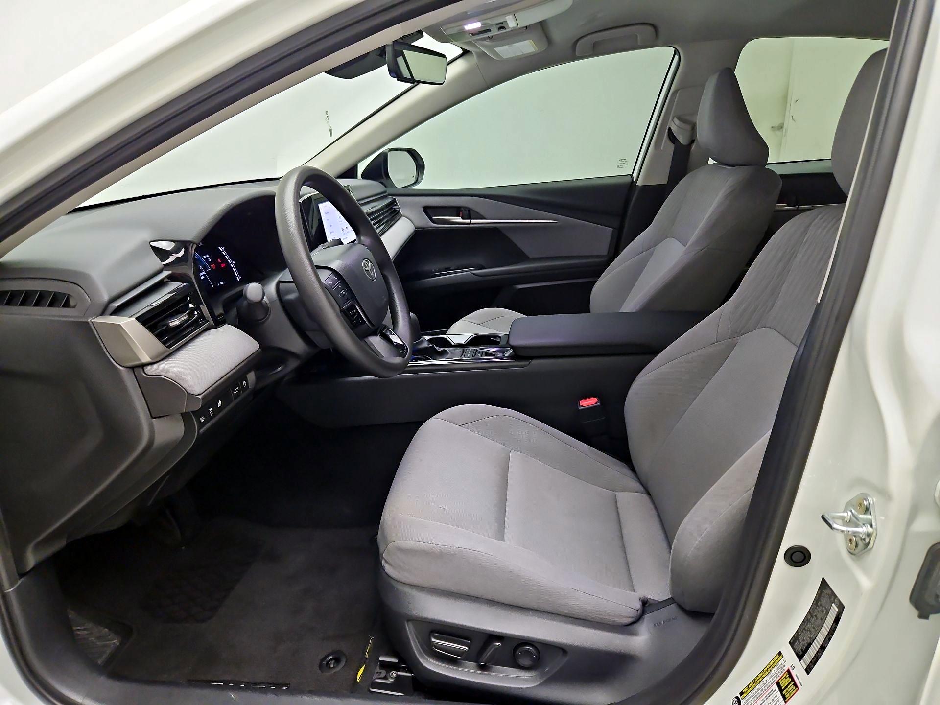 Thumbnail: 2025 Toyota Camry - 11