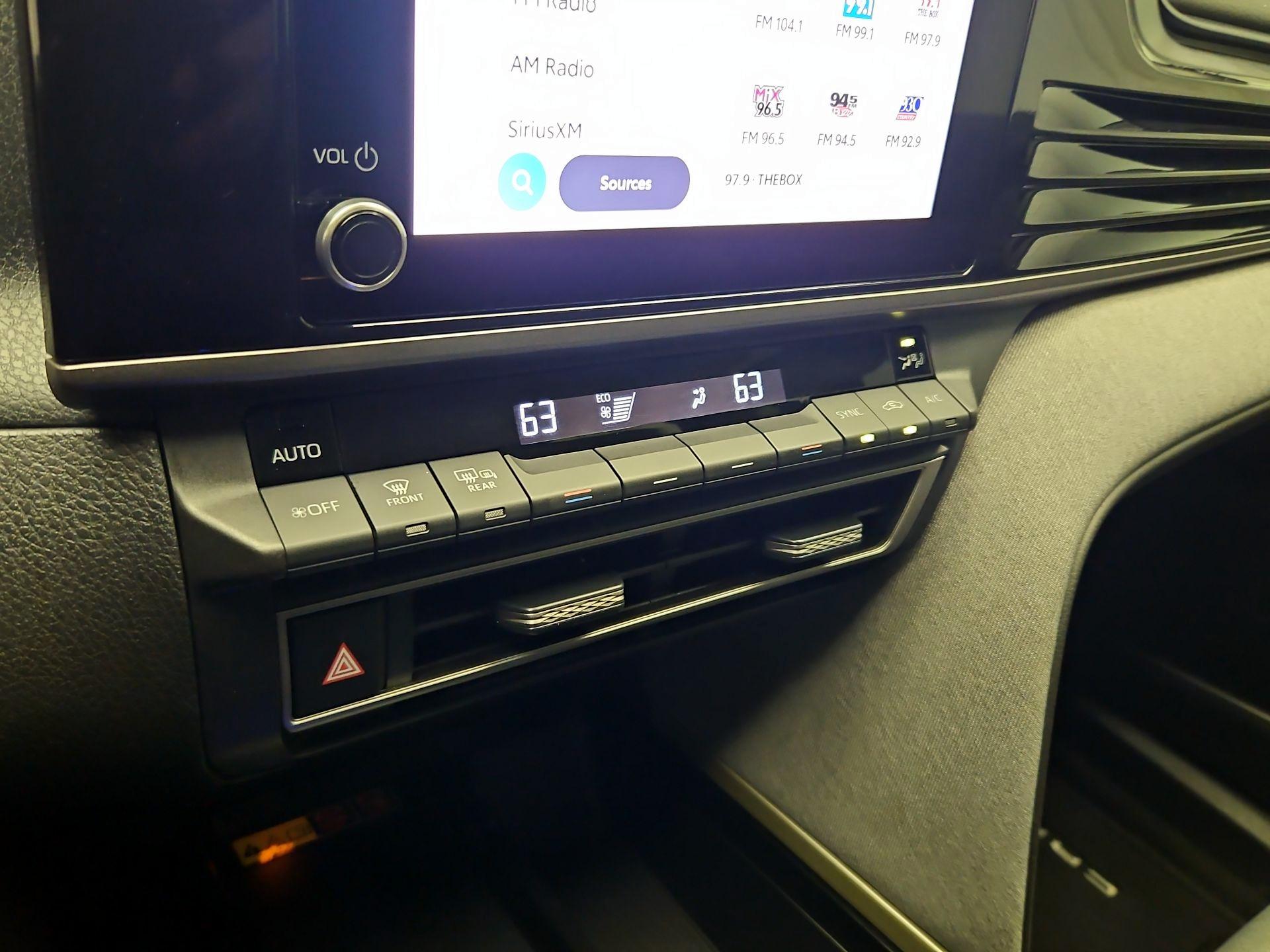 Thumbnail: 2025 Toyota Camry - 16