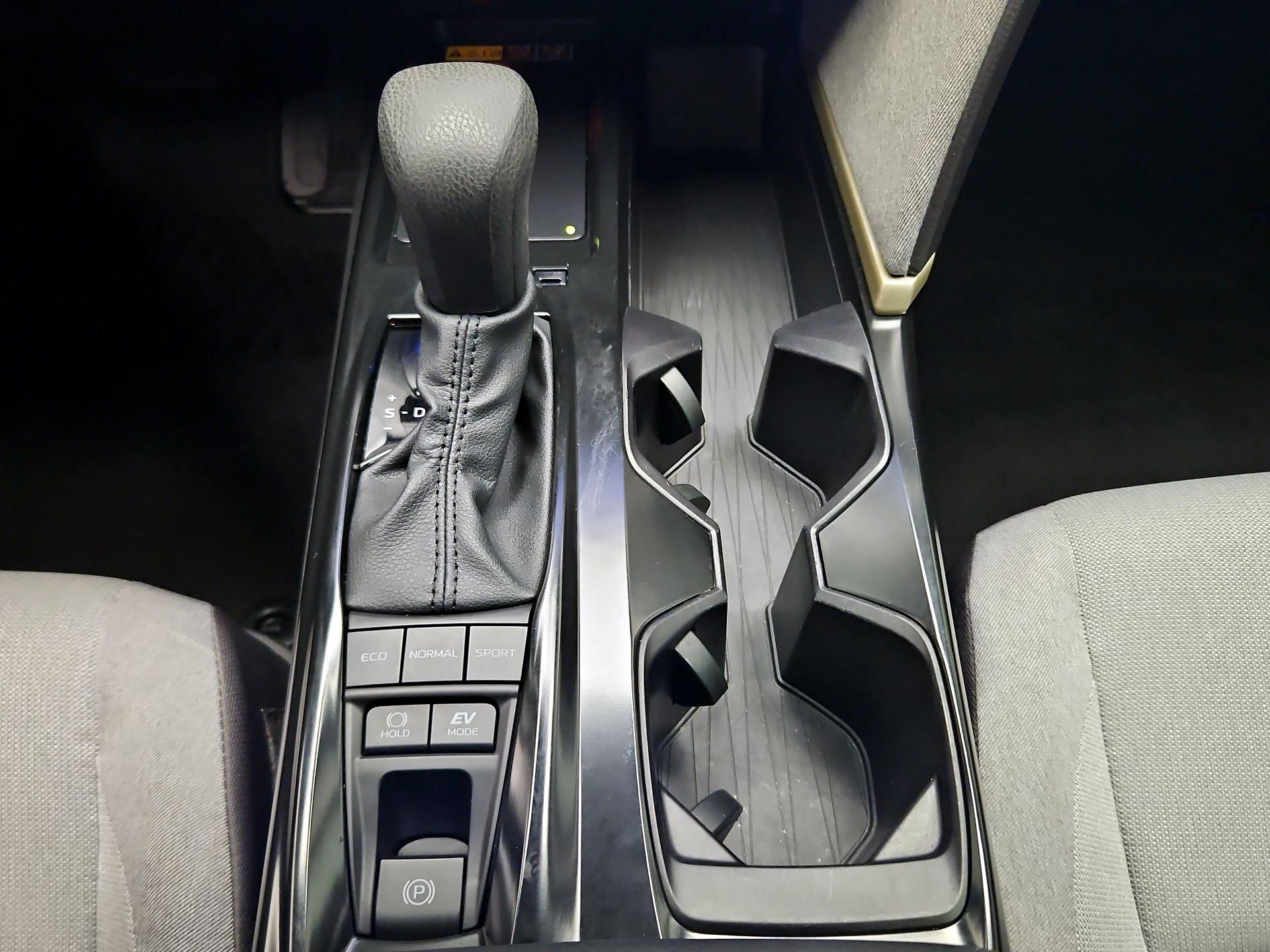 Thumbnail: 2025 Toyota Camry - 17