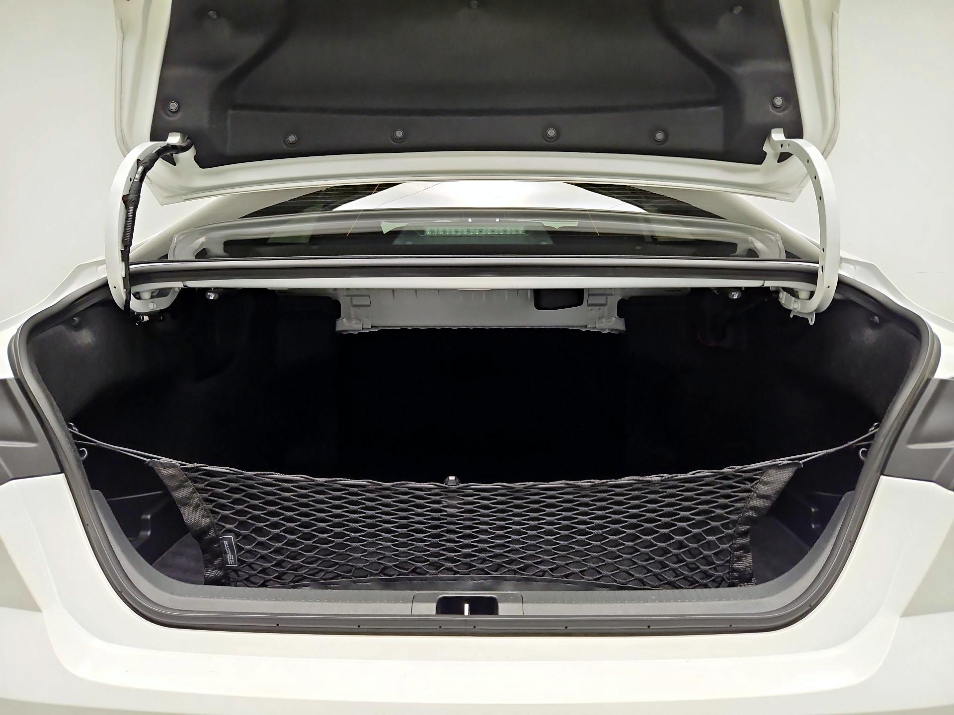 Thumbnail: 2025 Toyota Camry - 20