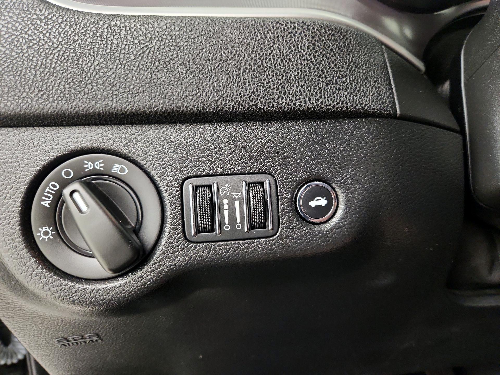 Thumbnail: 2022 Dodge Charger - 13