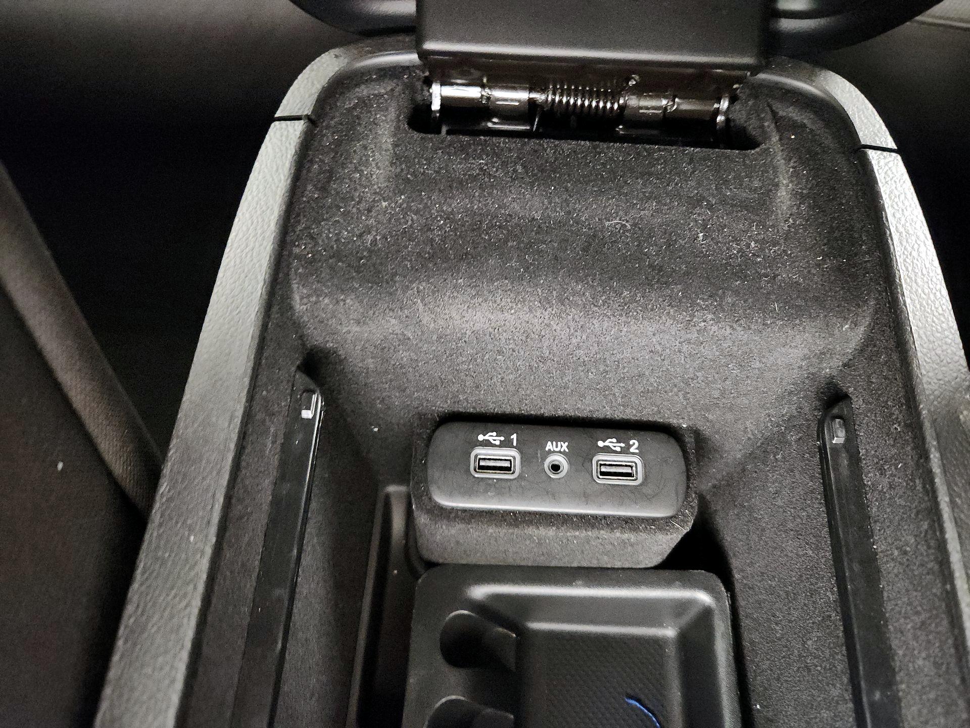 Thumbnail: 2022 Dodge Charger - 18