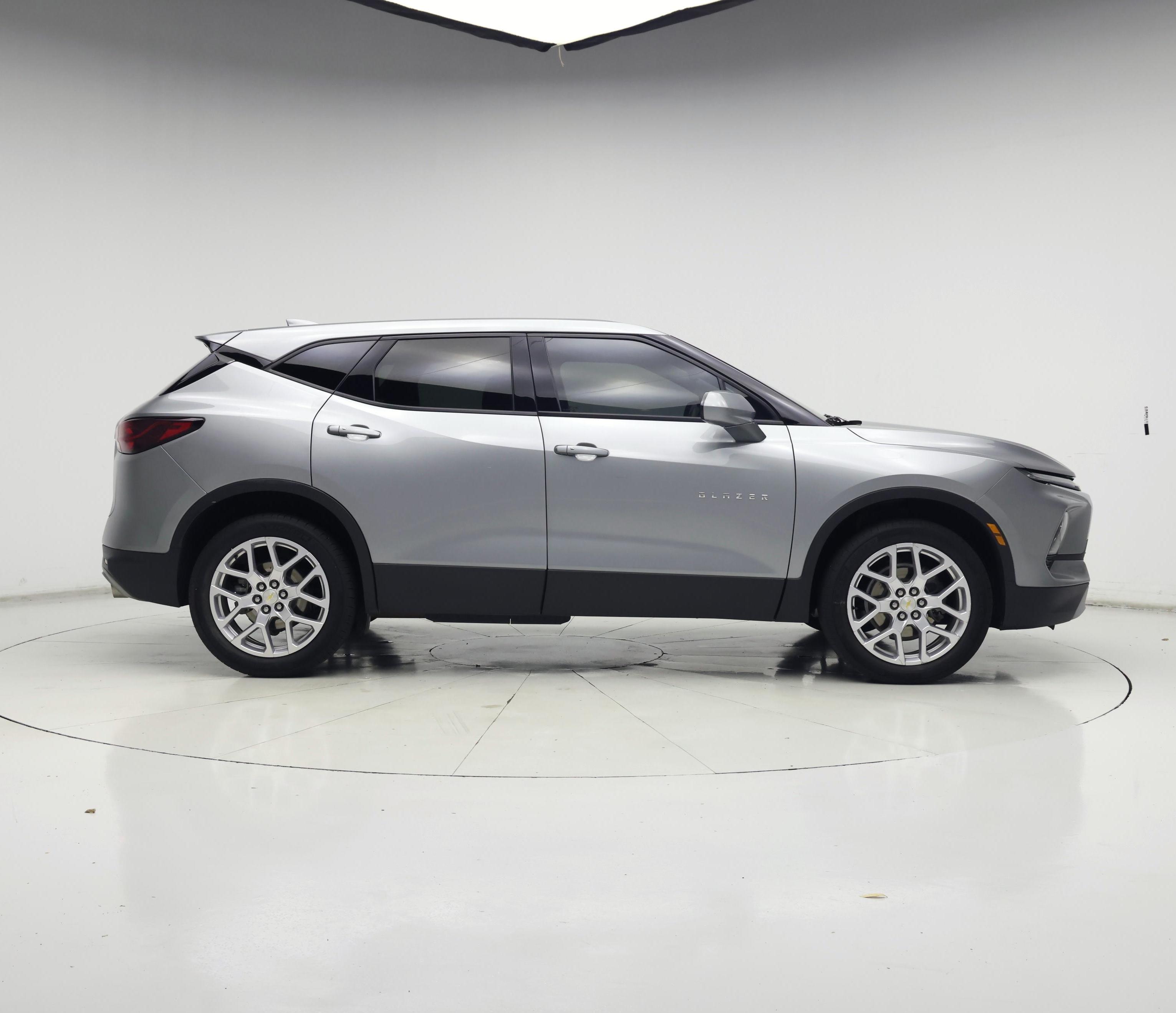 Thumbnail: 2023 Chevrolet Blazer - 7