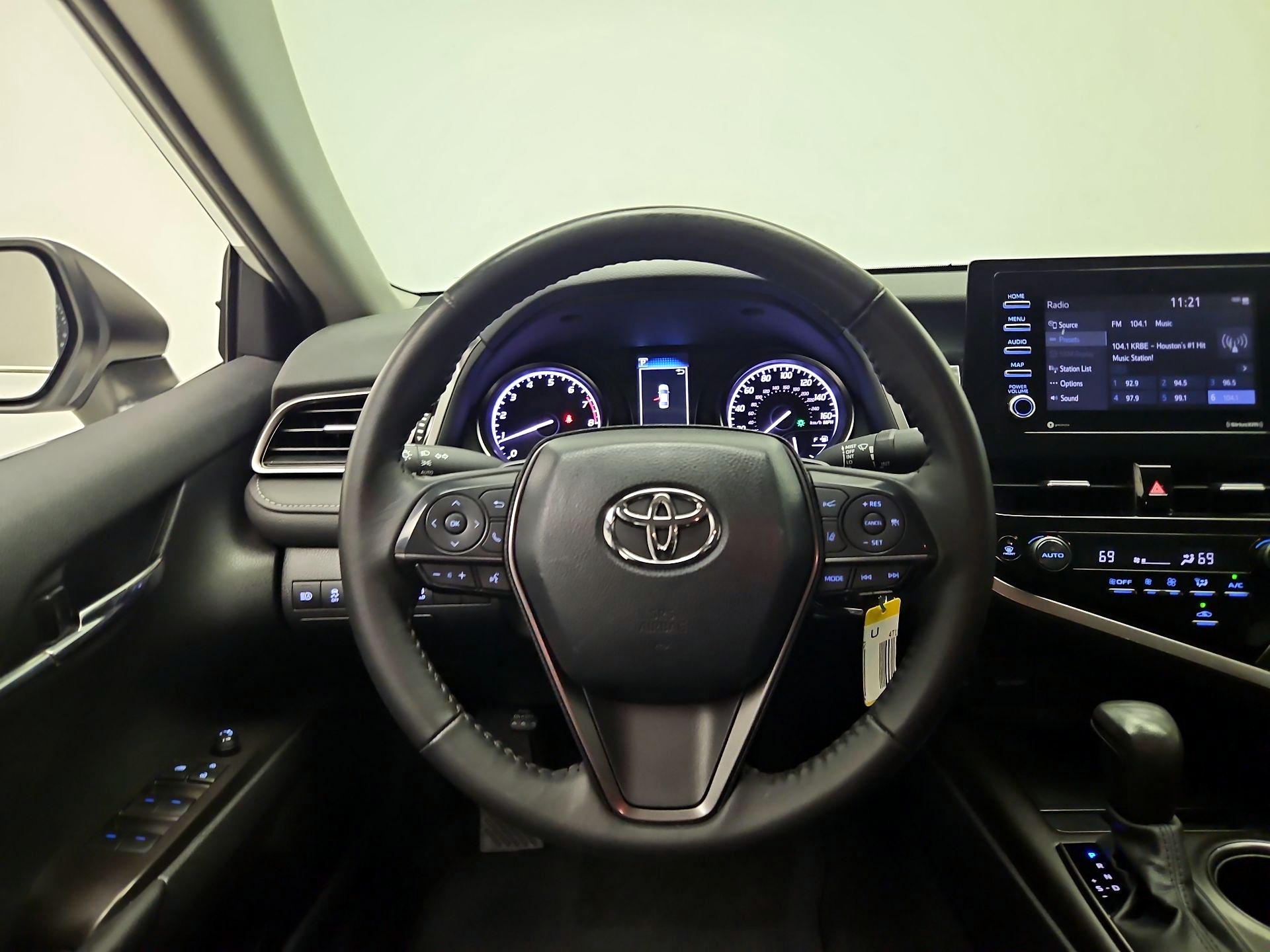 Thumbnail: 2024 Toyota Camry - 10