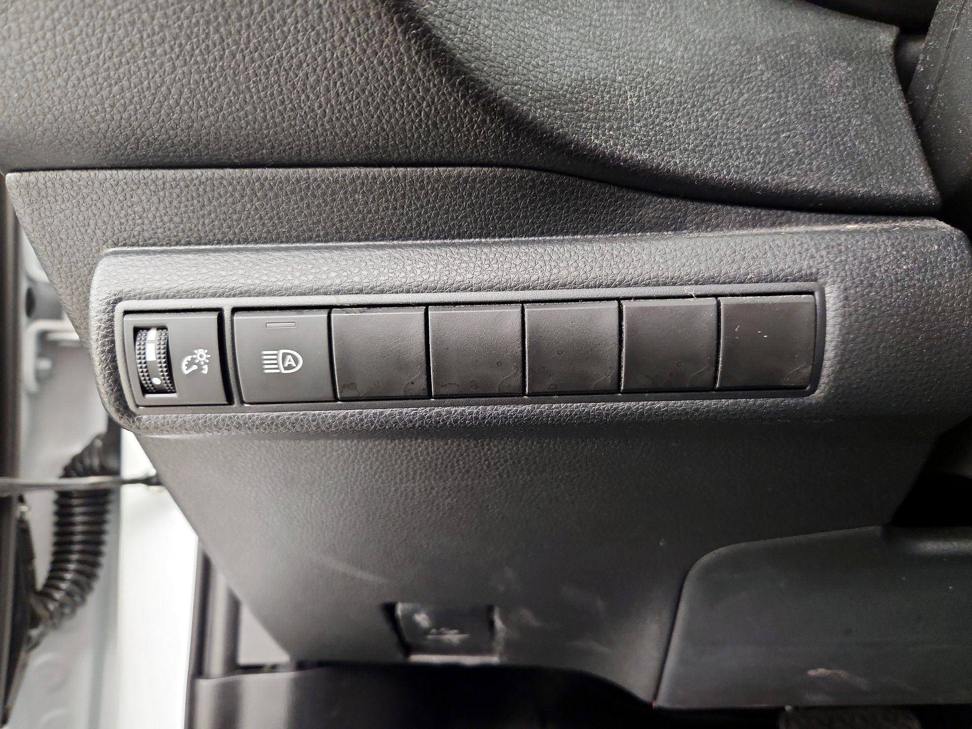 Thumbnail: 2025 Toyota Corolla - 13