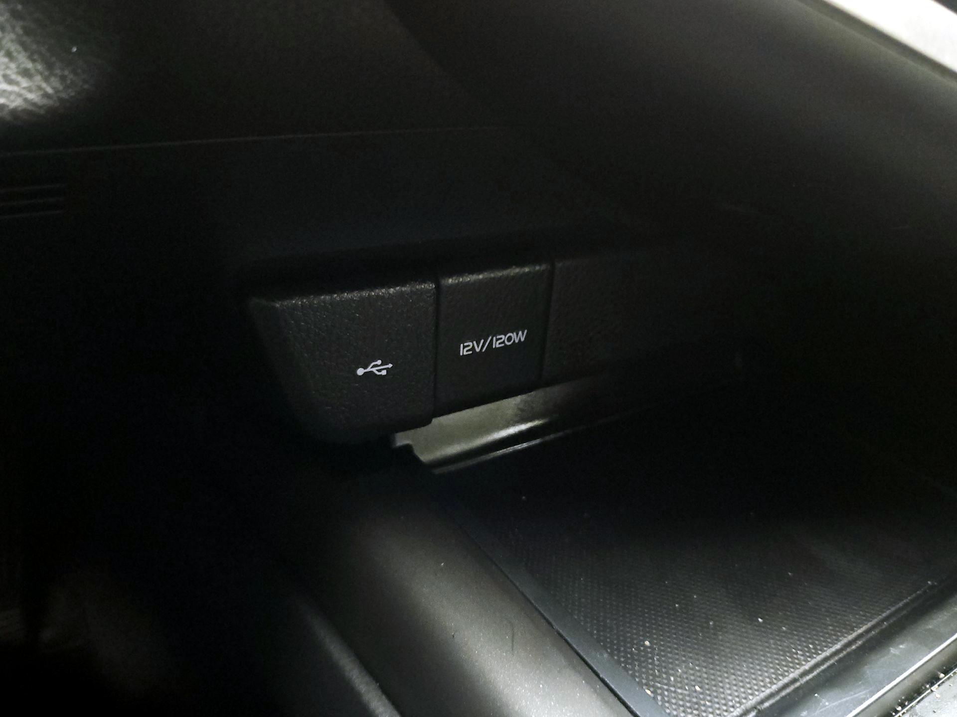 Thumbnail: 2024 Toyota Camry - 18