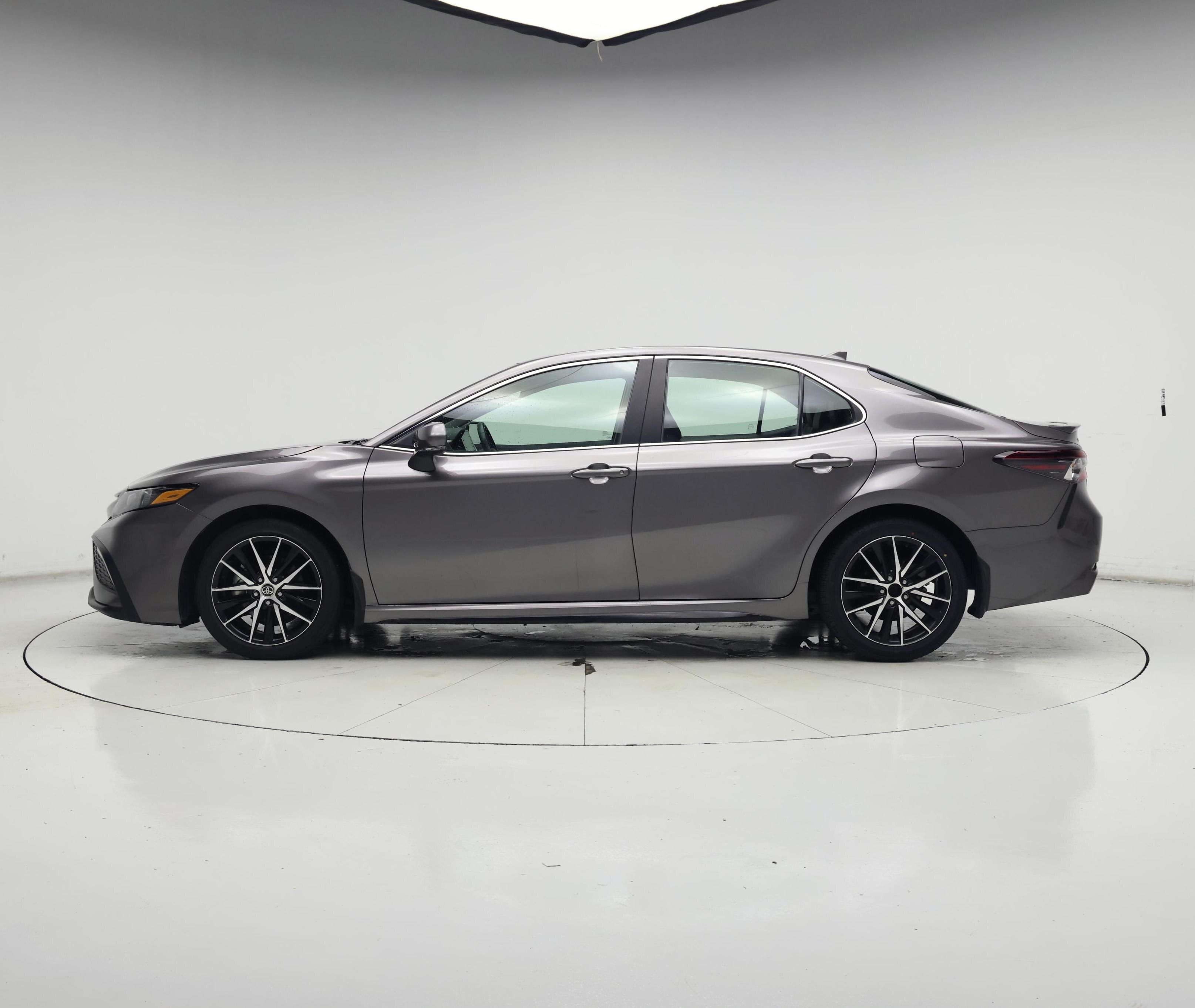 Thumbnail: 2024 Toyota Camry - 3