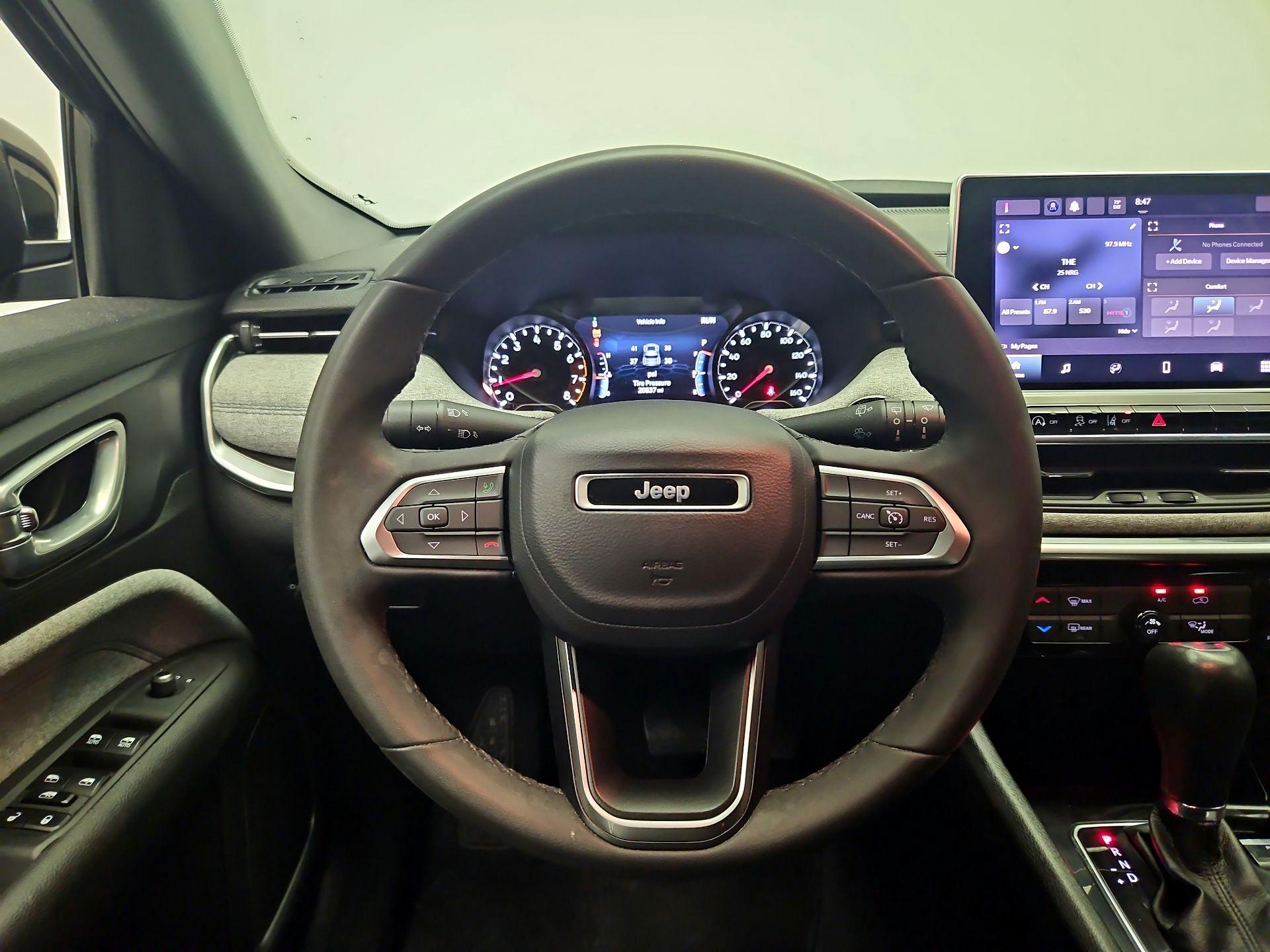 Thumbnail: 2023 Jeep Compass - 10