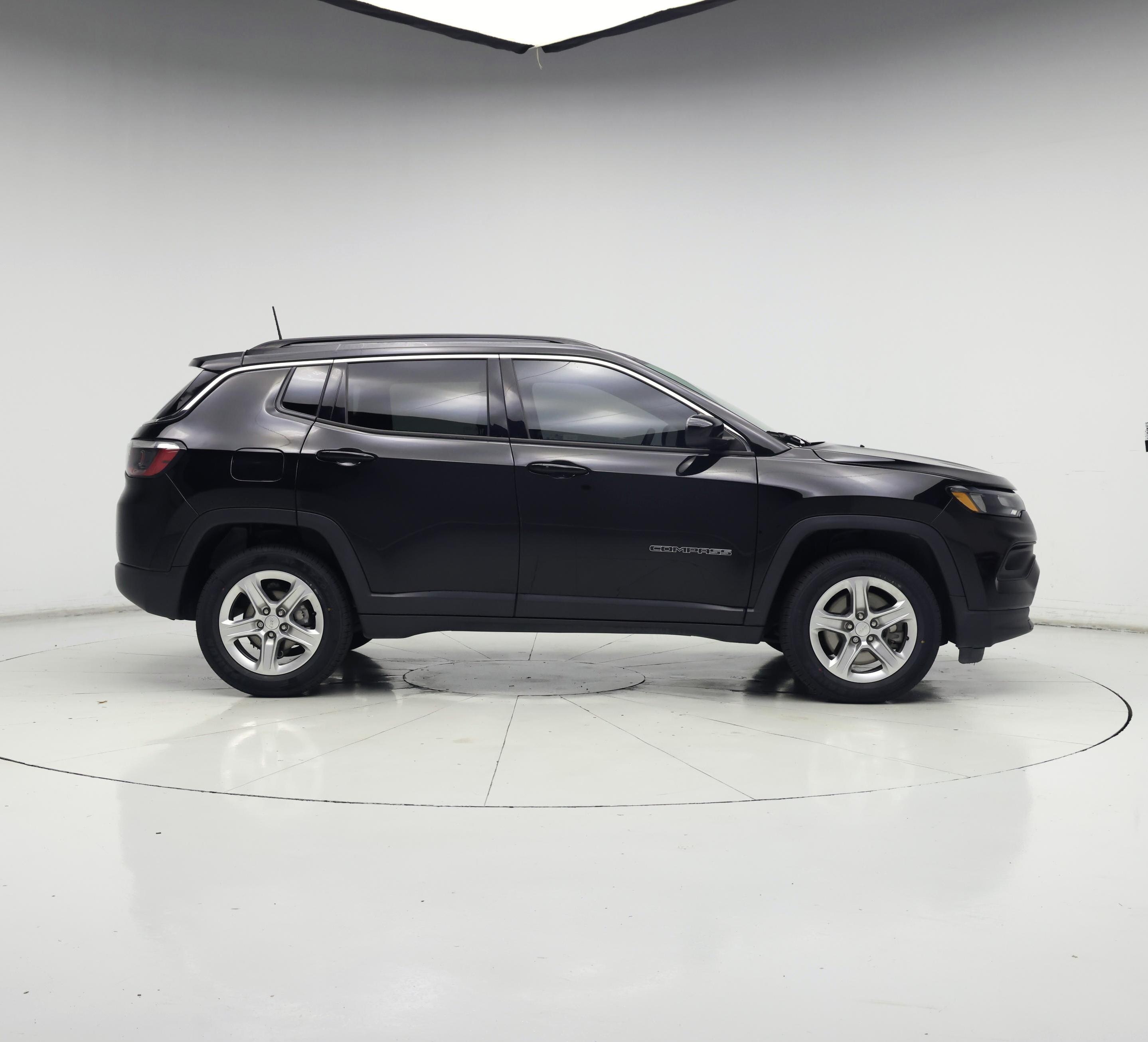 Thumbnail: 2023 Jeep Compass - 7