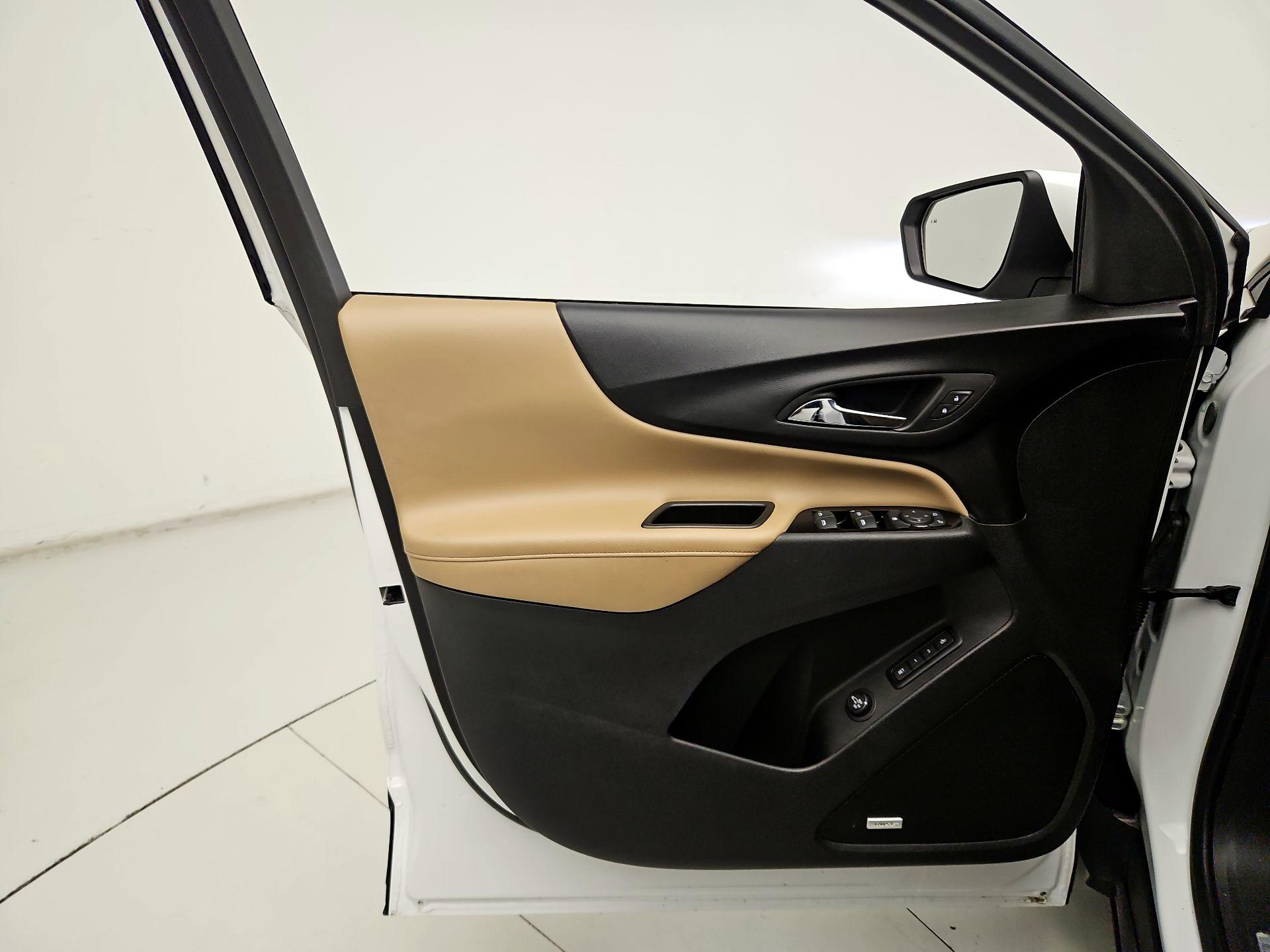 Thumbnail: 2023 Chevrolet Equinox - 12