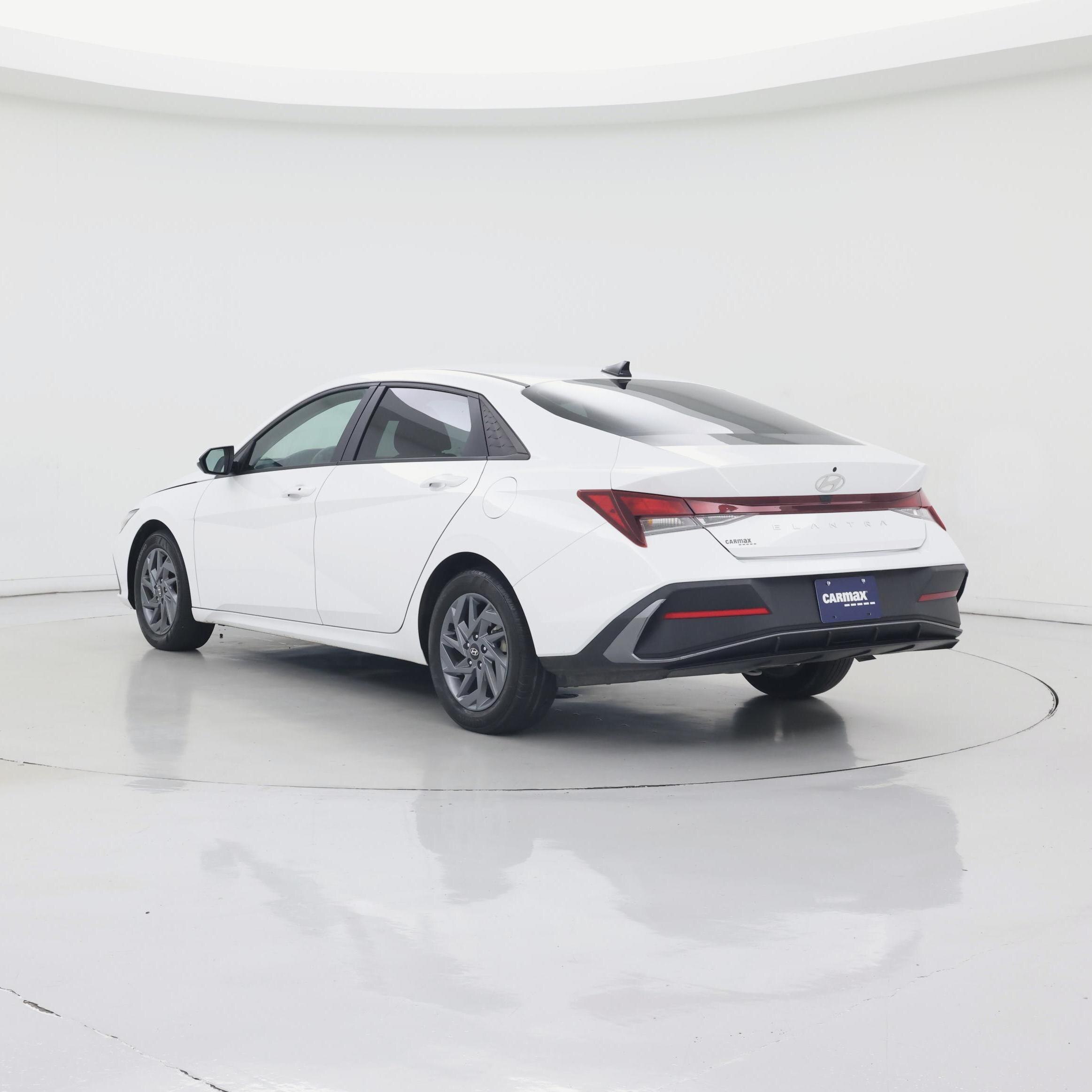 Thumbnail: 2024 Hyundai Elantra - 2