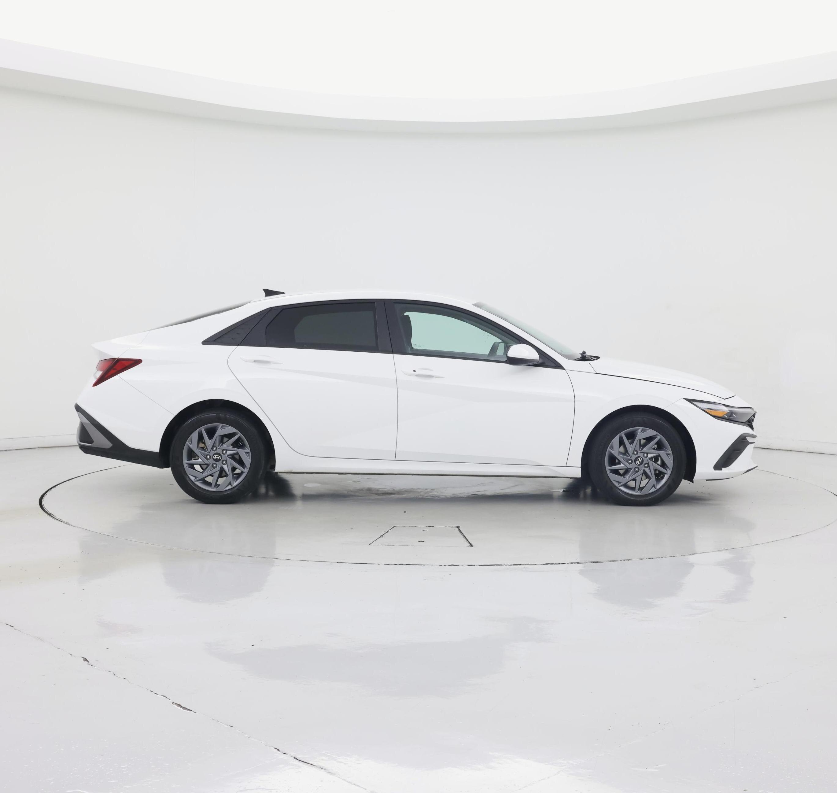 Thumbnail: 2024 Hyundai Elantra - 7