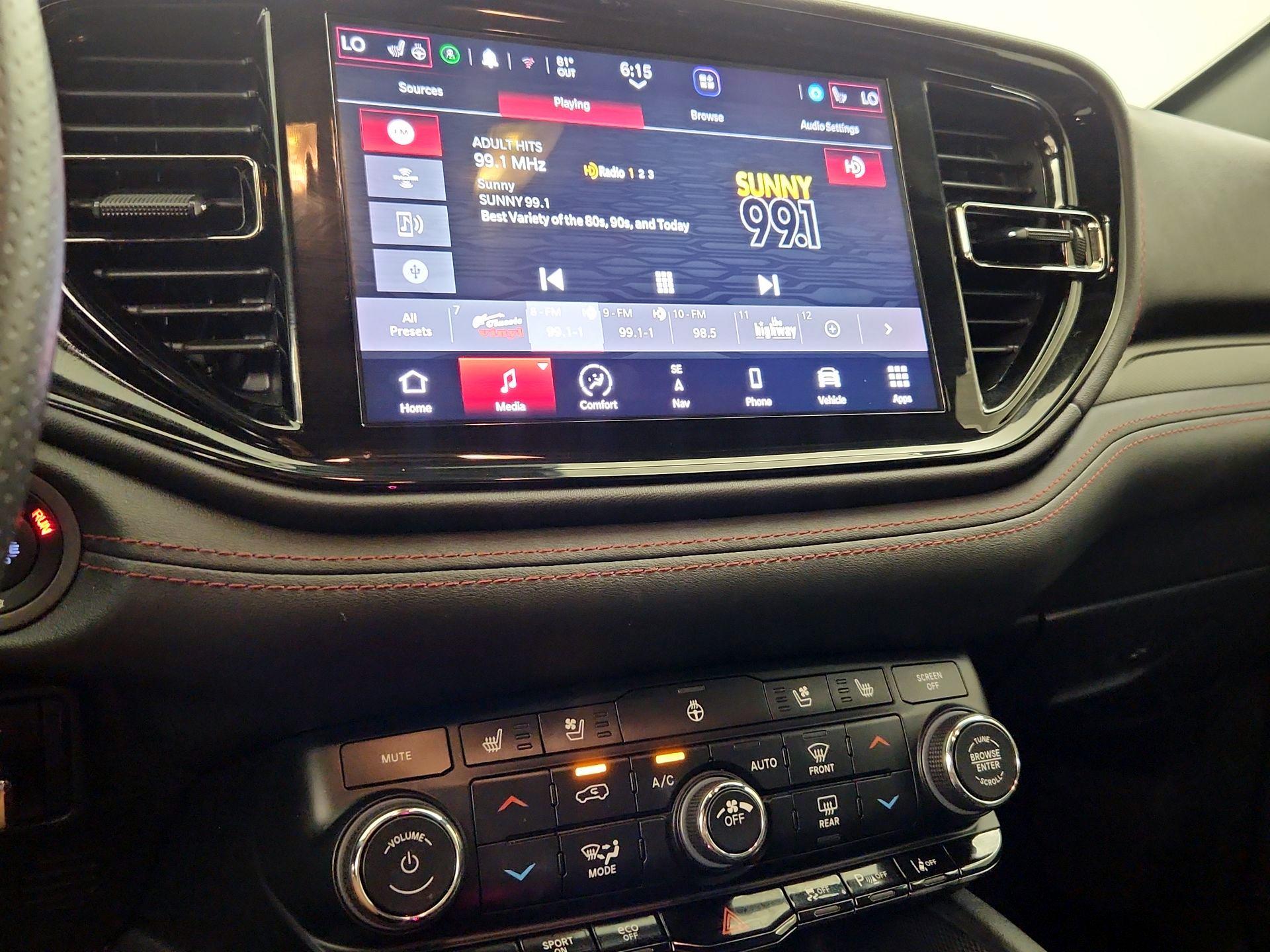 Thumbnail: 2023 Dodge Durango - 16