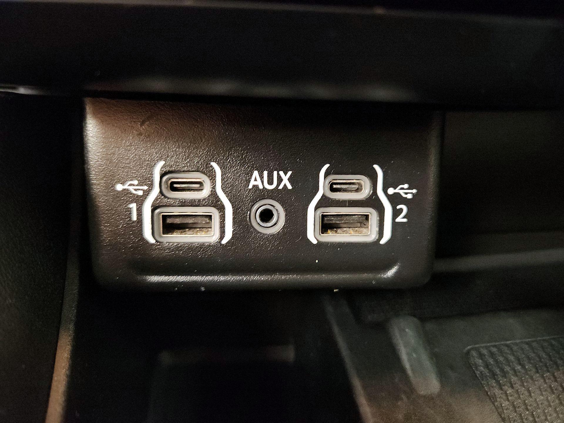 Thumbnail: 2023 Dodge Durango - 19