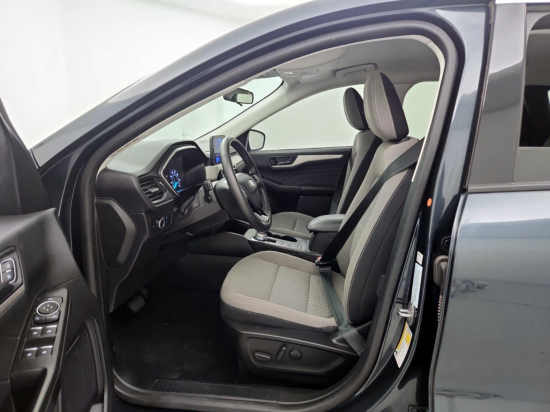 Thumbnail: 2022 Ford Escape - 11