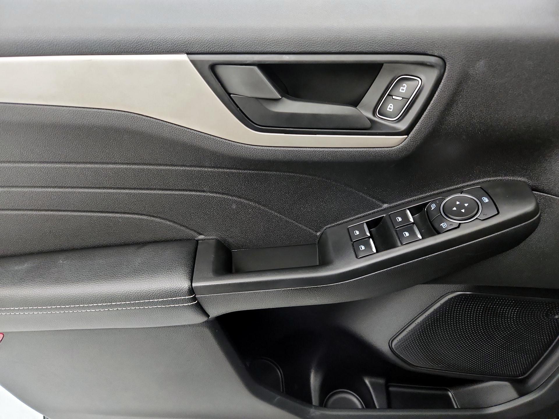 Thumbnail: 2022 Ford Escape - 12