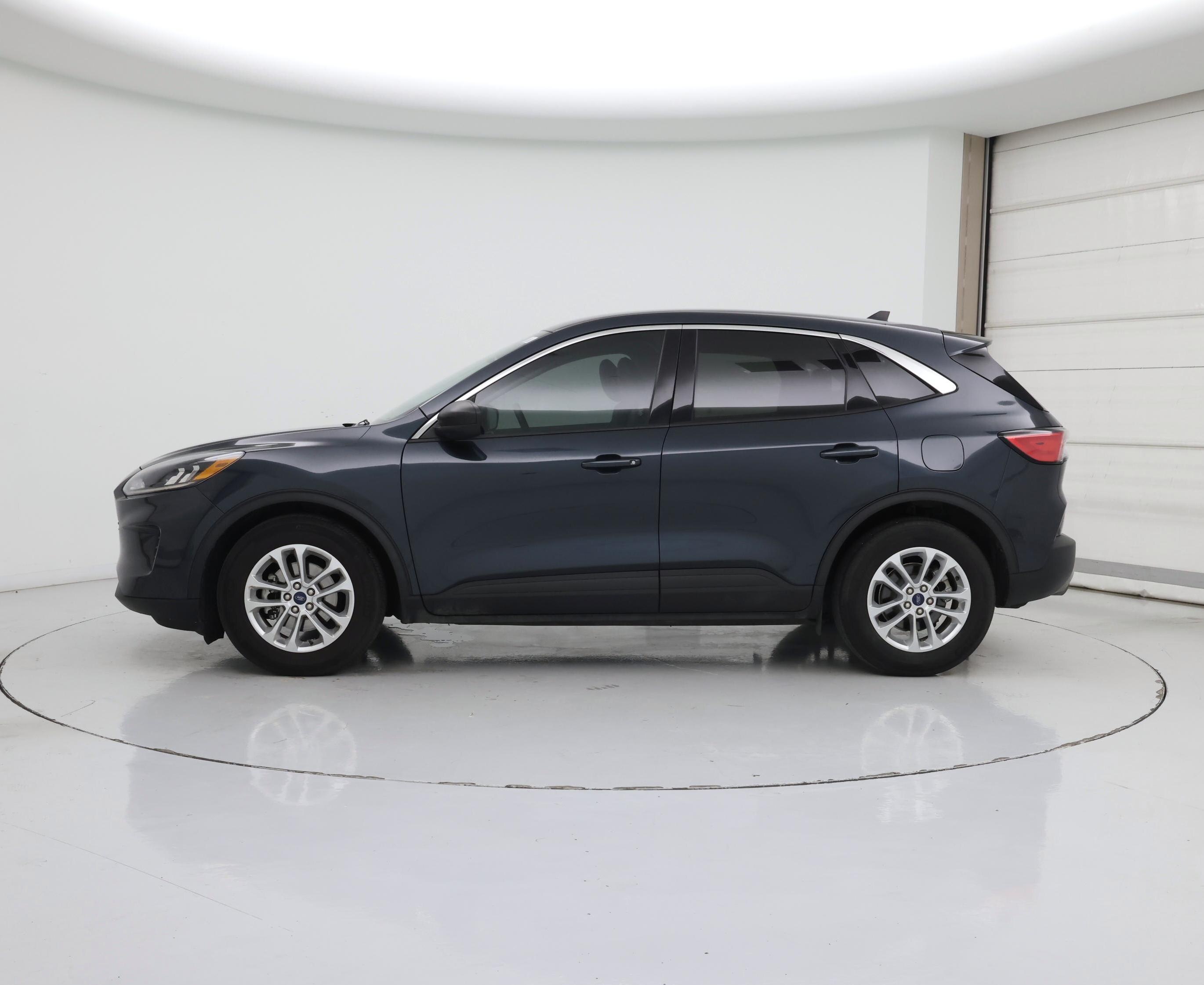 Thumbnail: 2022 Ford Escape - 3